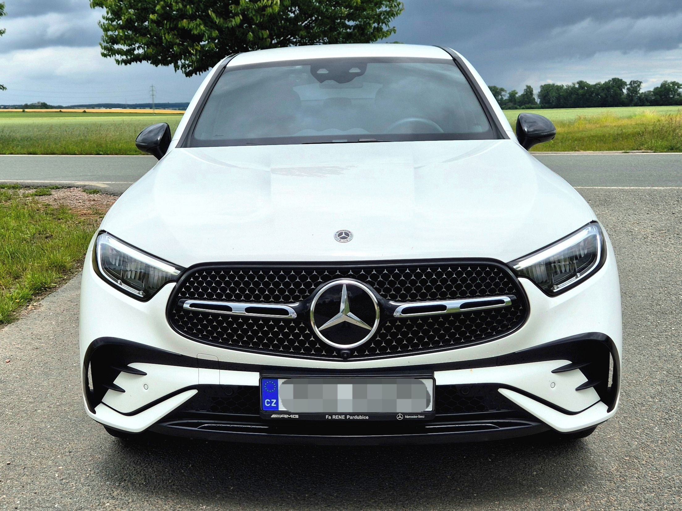Mercedes-Benz GLC, 200 4MATIC kupé Linie AMG - fotka 2