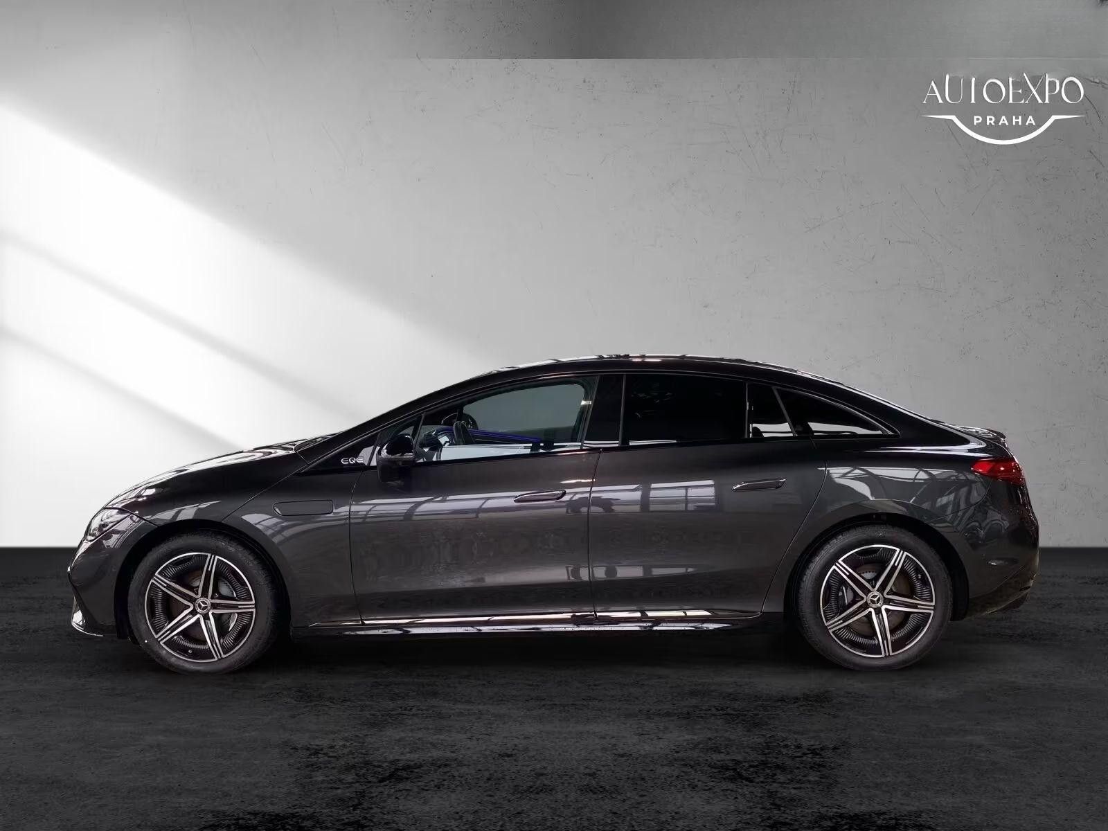 Mercedes-Benz EQE, 300 AMG Line Night - fotka 2