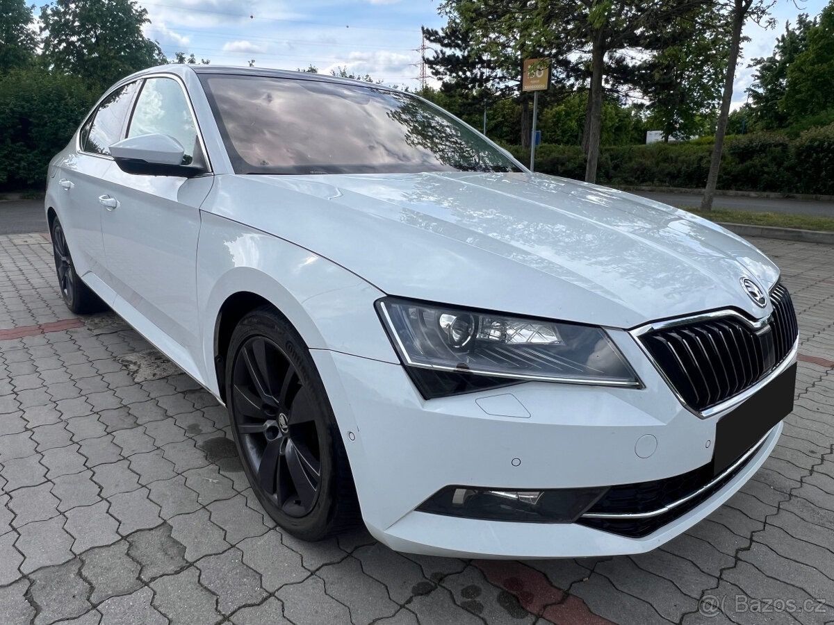 Škoda Superb, 2.0TDi  L&K 140kW DSG Panorama - fotka 5