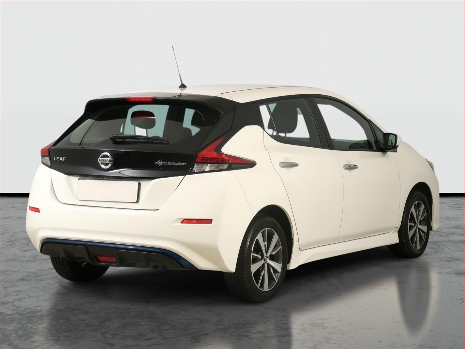 Nissan LEAF, 40 kWh, Automat, Kůže - fotka 5