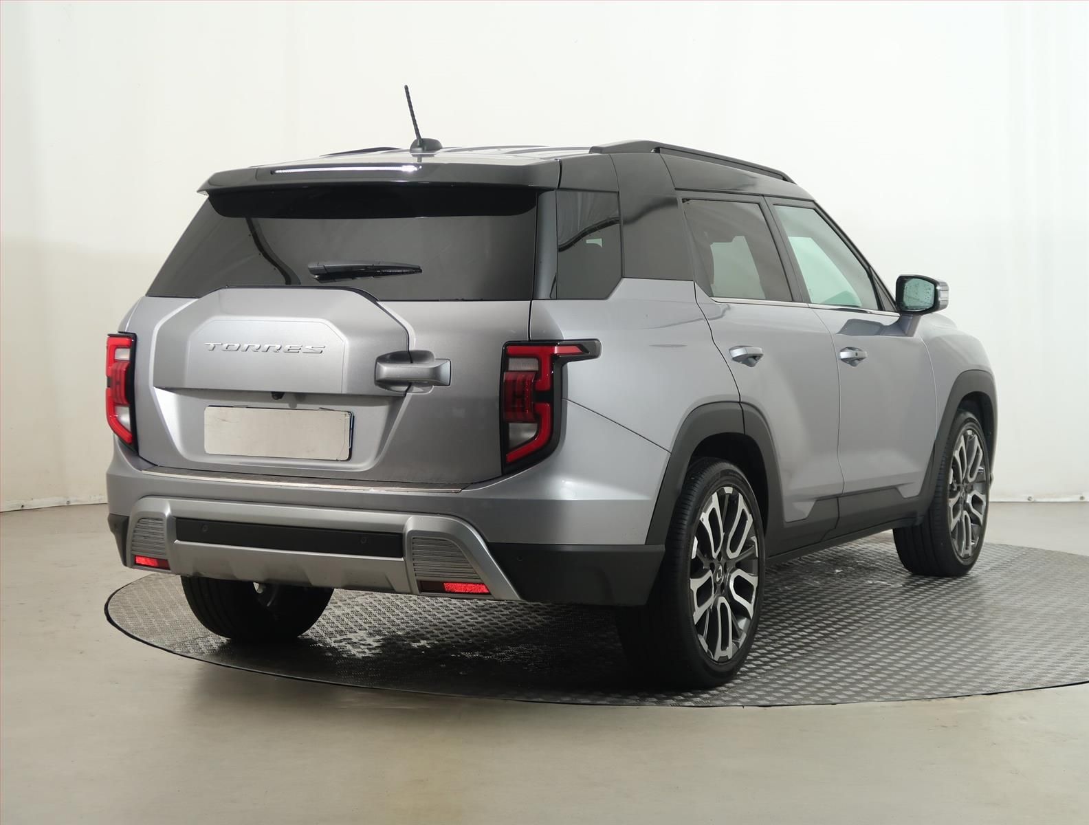 SsangYong Torres, 1.5 T-GDI, Záruka, 4X4 - fotka 5