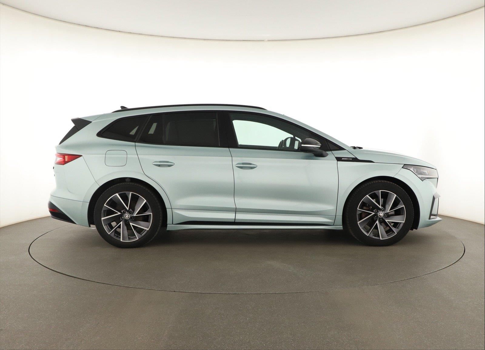 Škoda Enyaq iV, iV 80 (82 kWh), SoH 80% - fotka 6