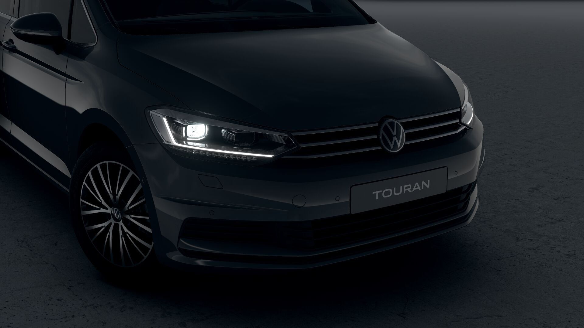 Volkswagen Touran, Touran People 1,5 TSI 110 kW - fotka 4