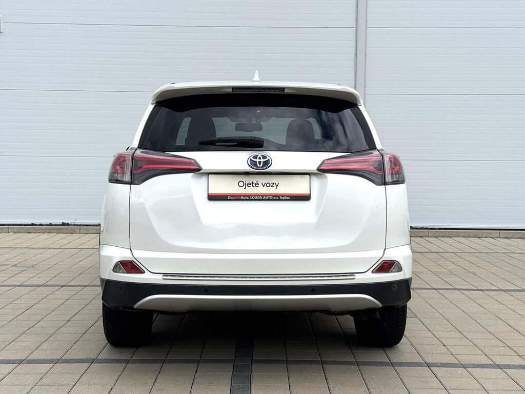 Toyota Rav4, 2.5 Hybrid 114 kW - fotka 6