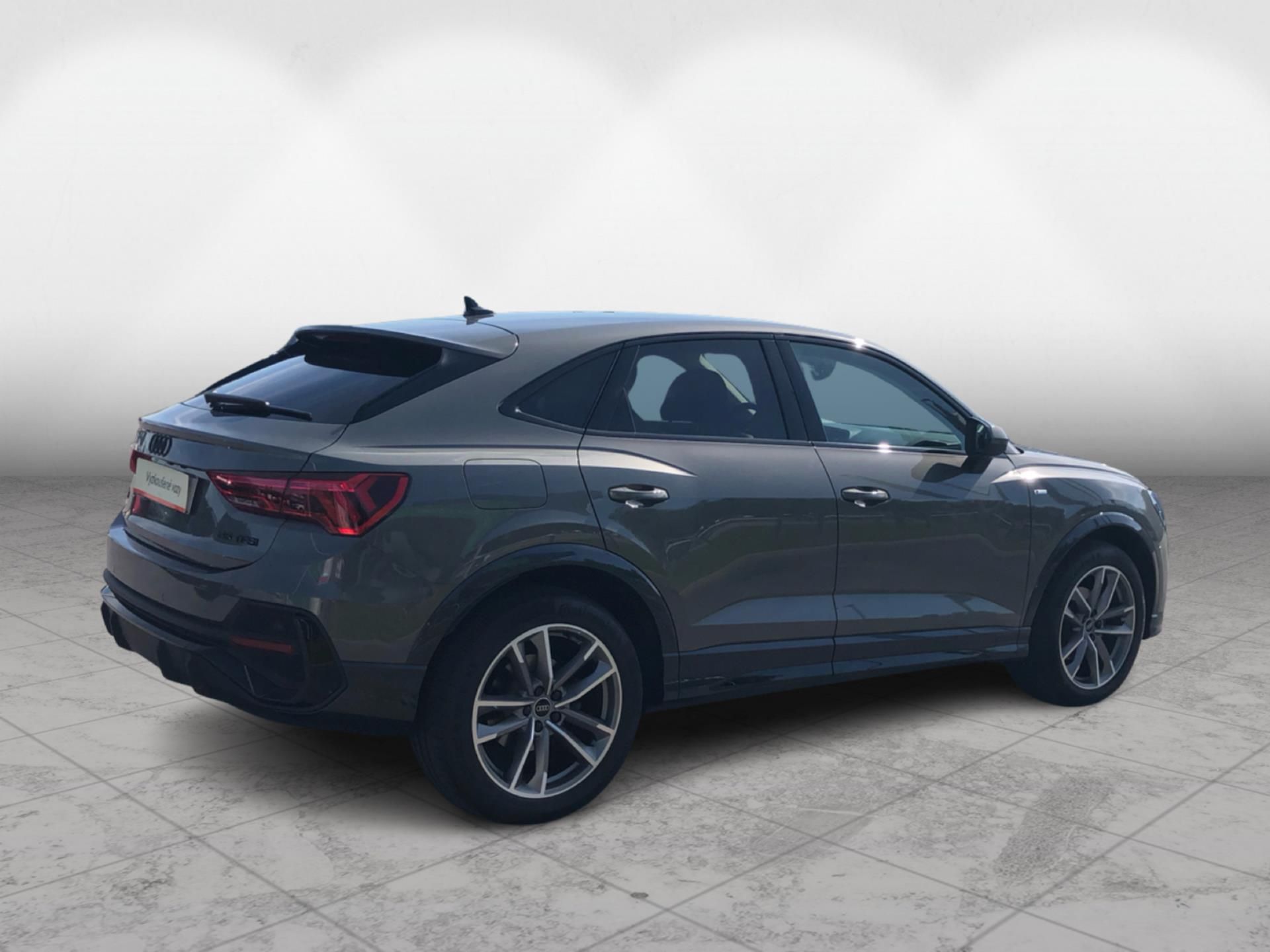 Audi Q3, S-line 35 TFSI S-Tronic 7st. - fotka 2