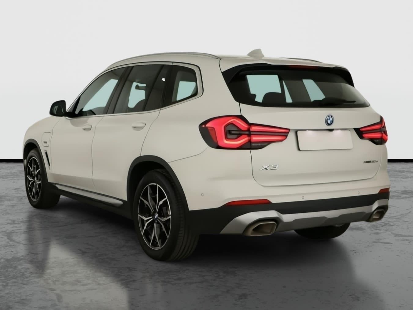 BMW X3, xDrive30e, Luxury line - fotka 3
