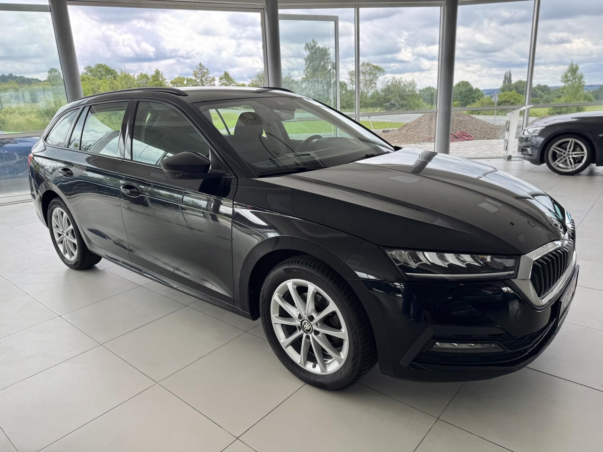 Škoda Octavia, 2,0TDI DSG*110kW*Ambition - fotka 4