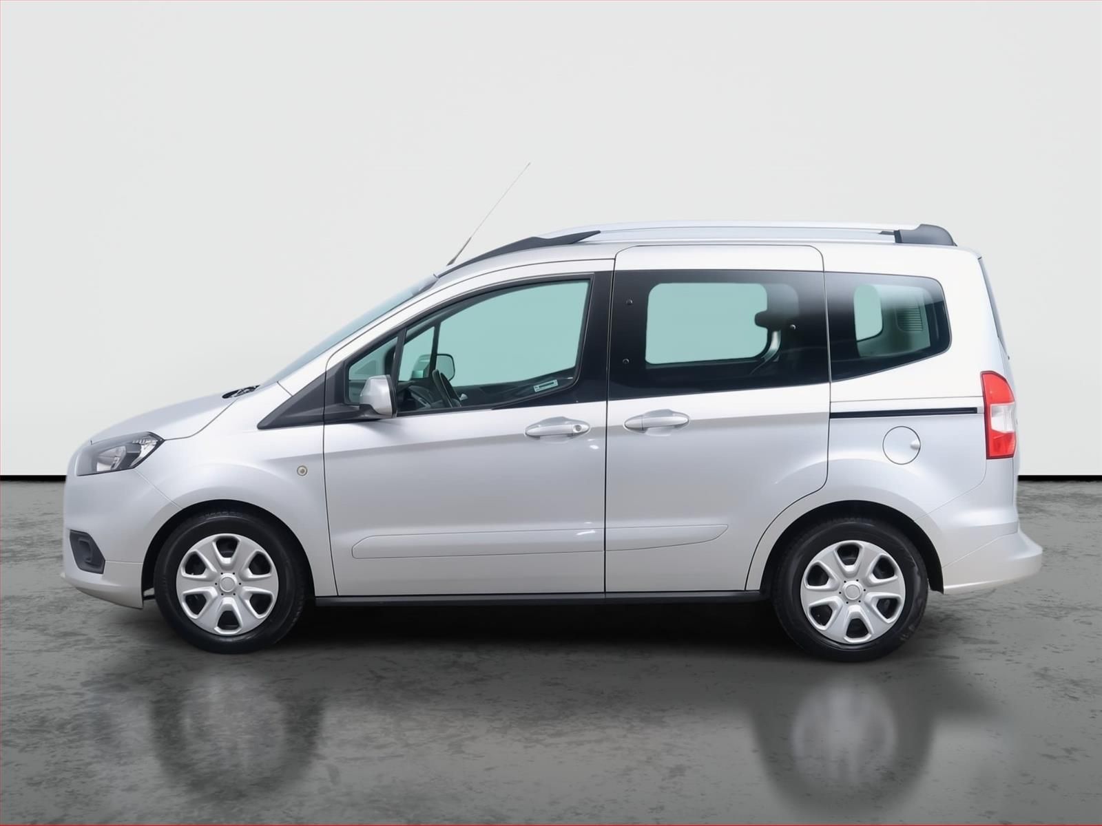 Ford Tourneo Courier, 1.5 TDCI, Trend, 5Míst, Klima - fotka 3