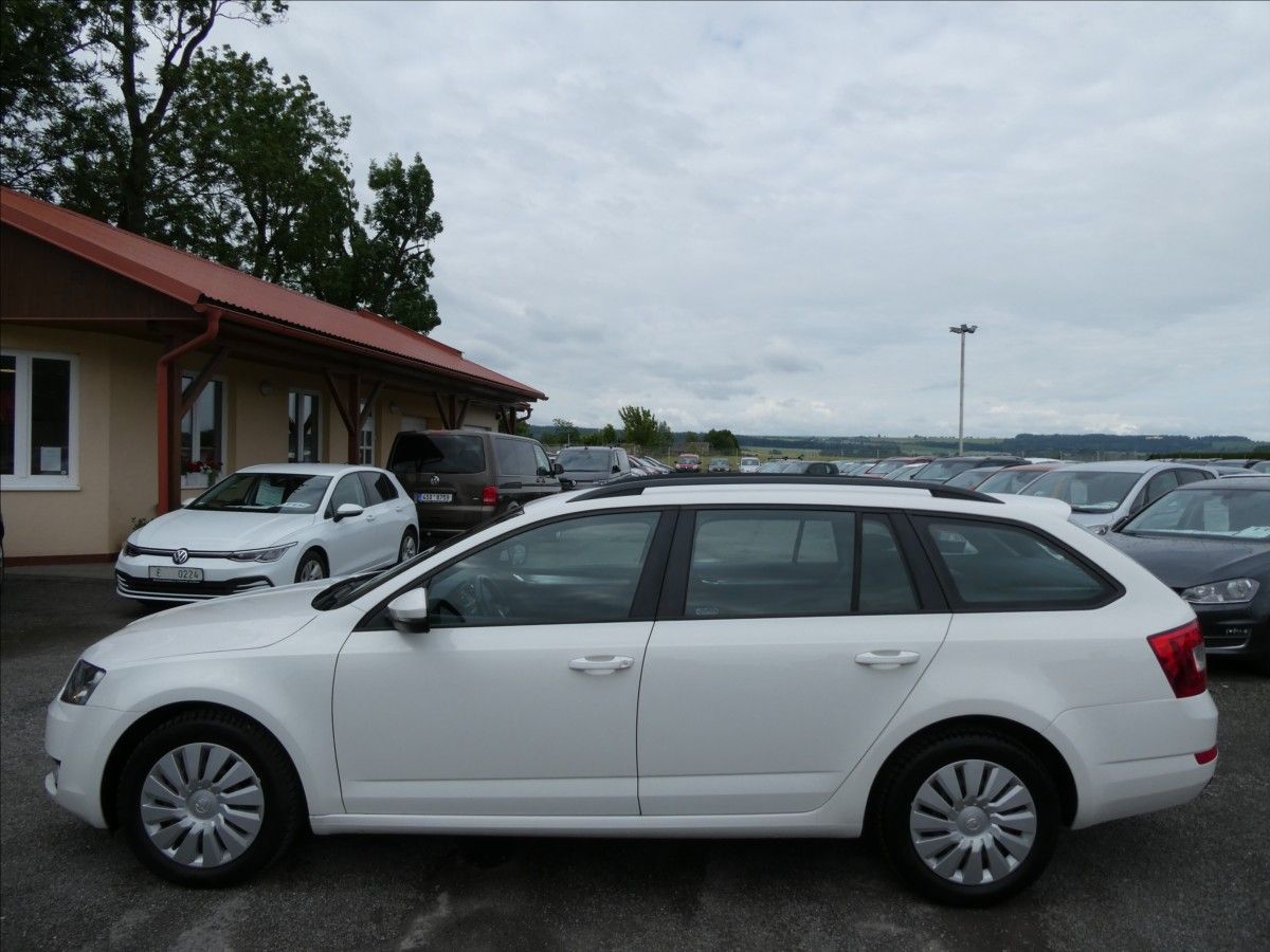 Škoda Octavia, 1,6 TDi 81kW STYLE, DPH, ČR - fotka 5