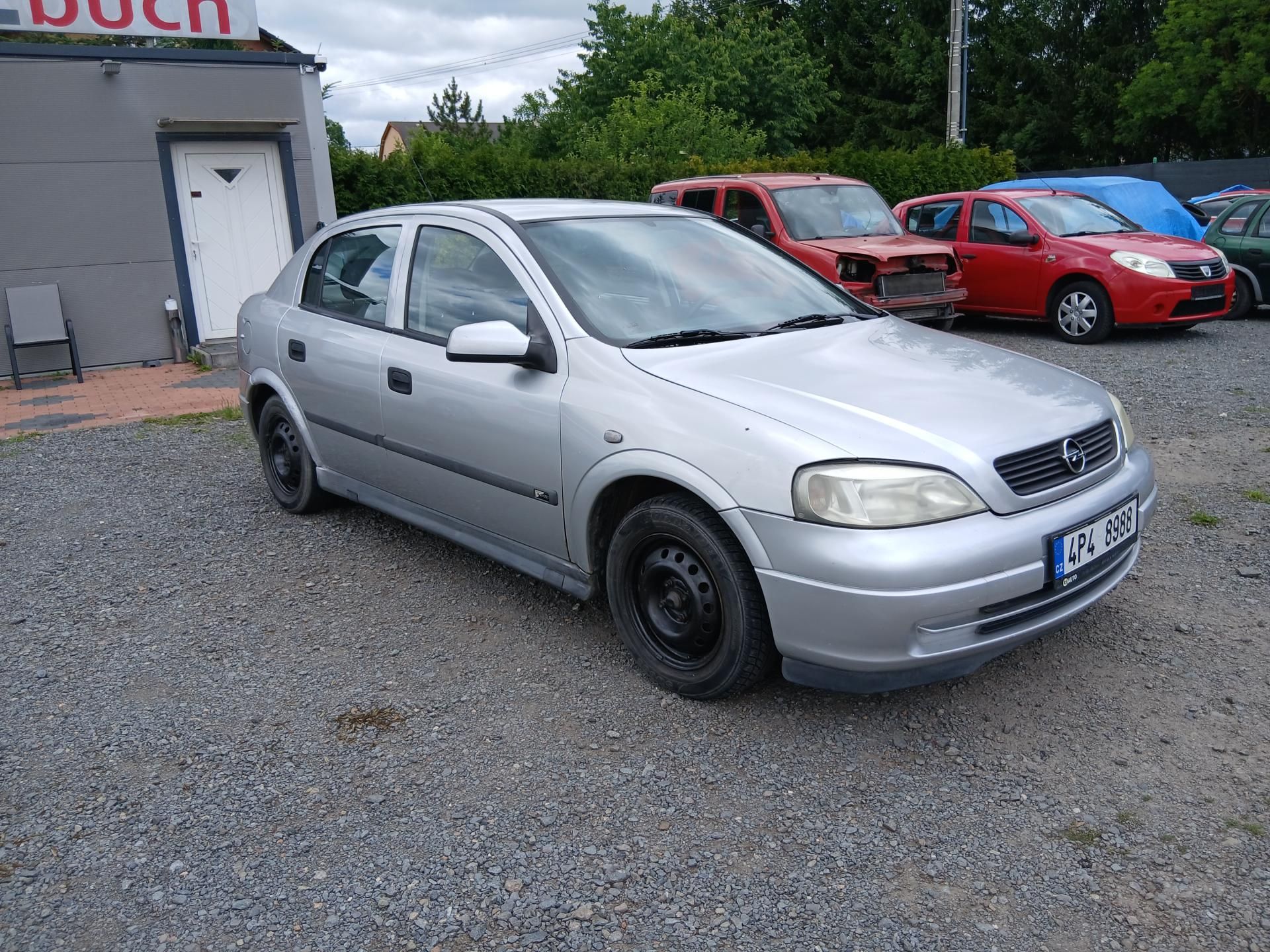 Opel Astra, 1.2i - fotka 5
