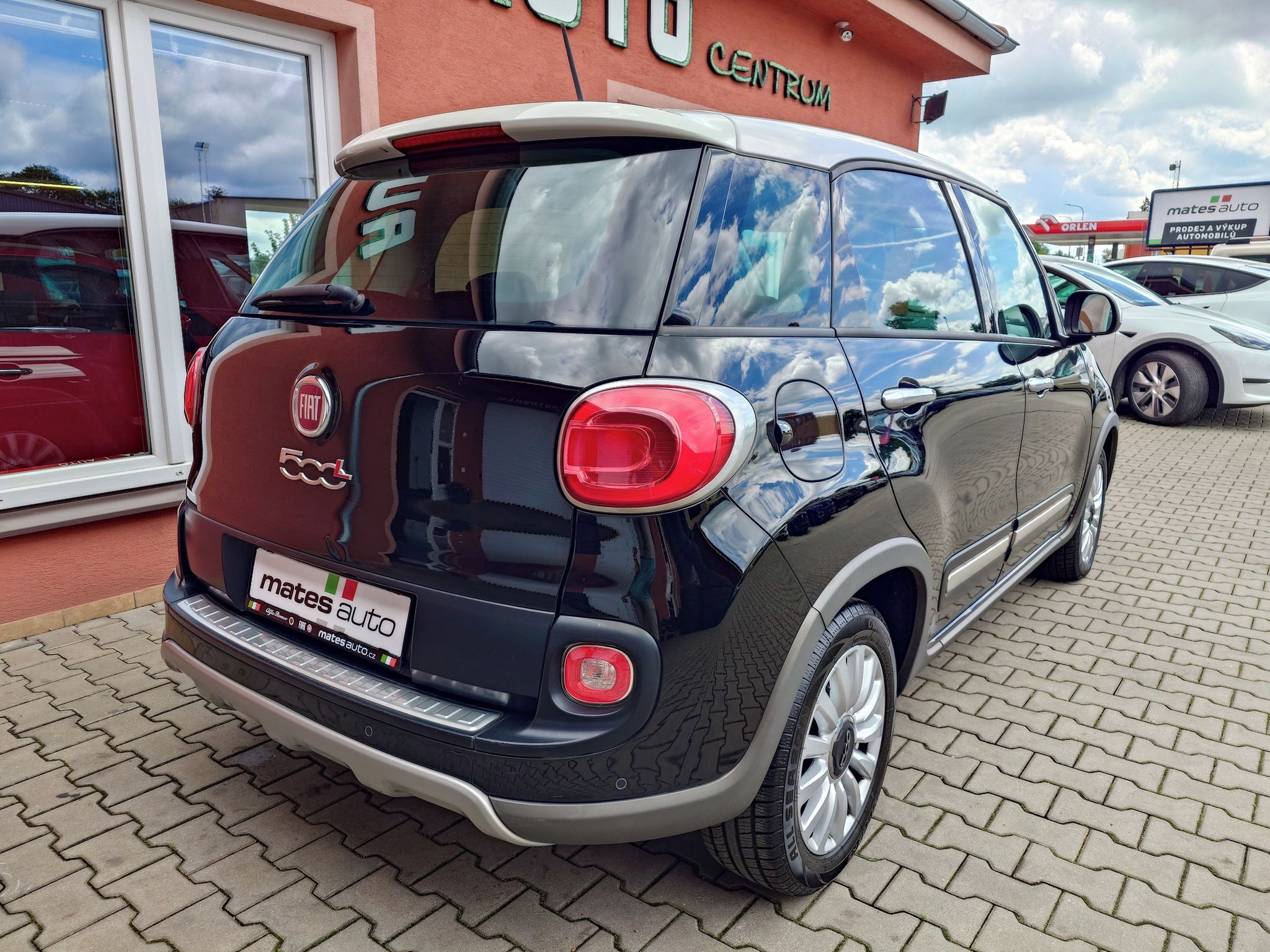 Fiat 500L, Trekking 1.4 T-Jet 88 kW - fotka 3