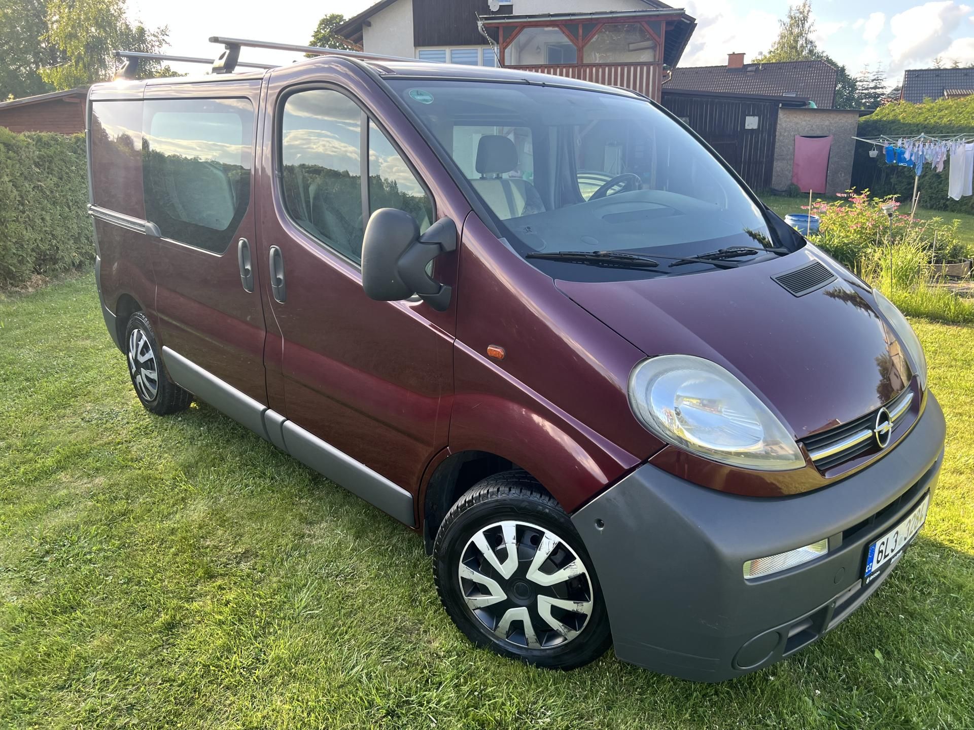 Opel Vivaro, 1.9CDTI 74KW,5 MÍST,KLIMA,TZ