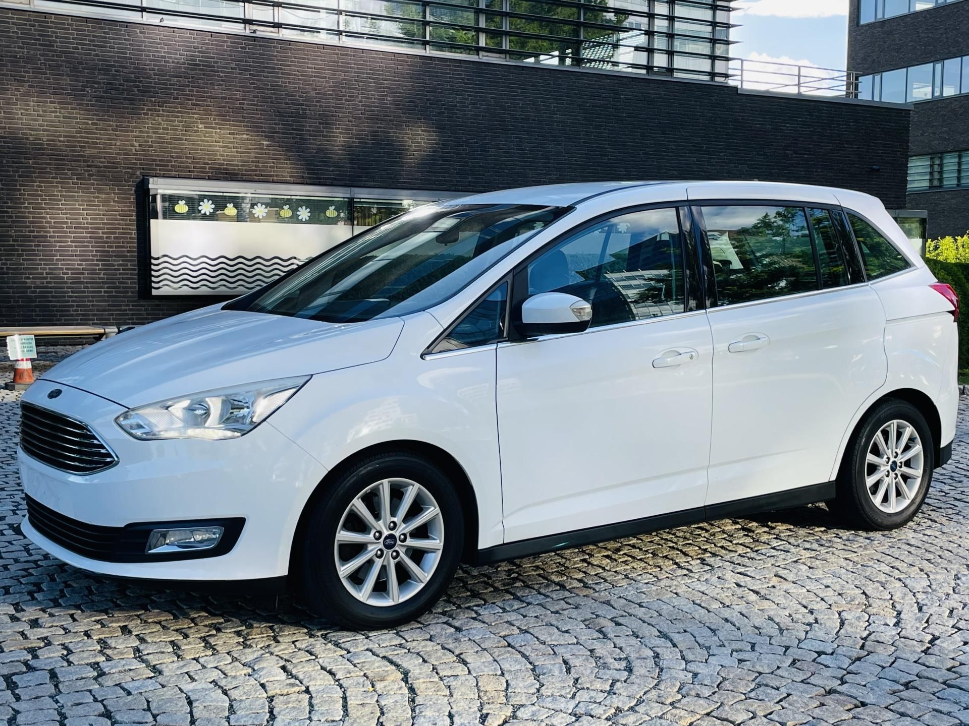 Ford Grand C-MAX, 2.0TDCi MANUÁL 7MÍST SERVISKA - fotka 6