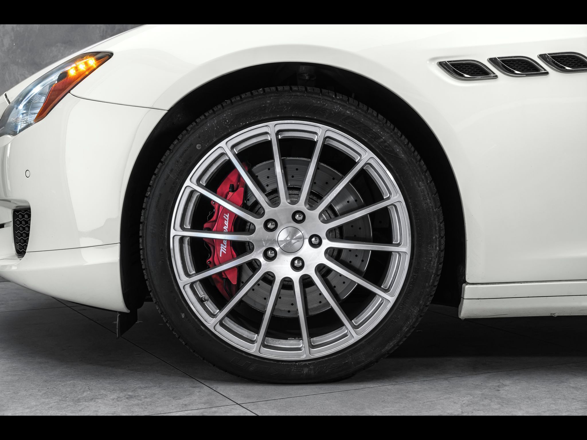 Maserati Quattroporte, GTS V8 530PS - fotka 2