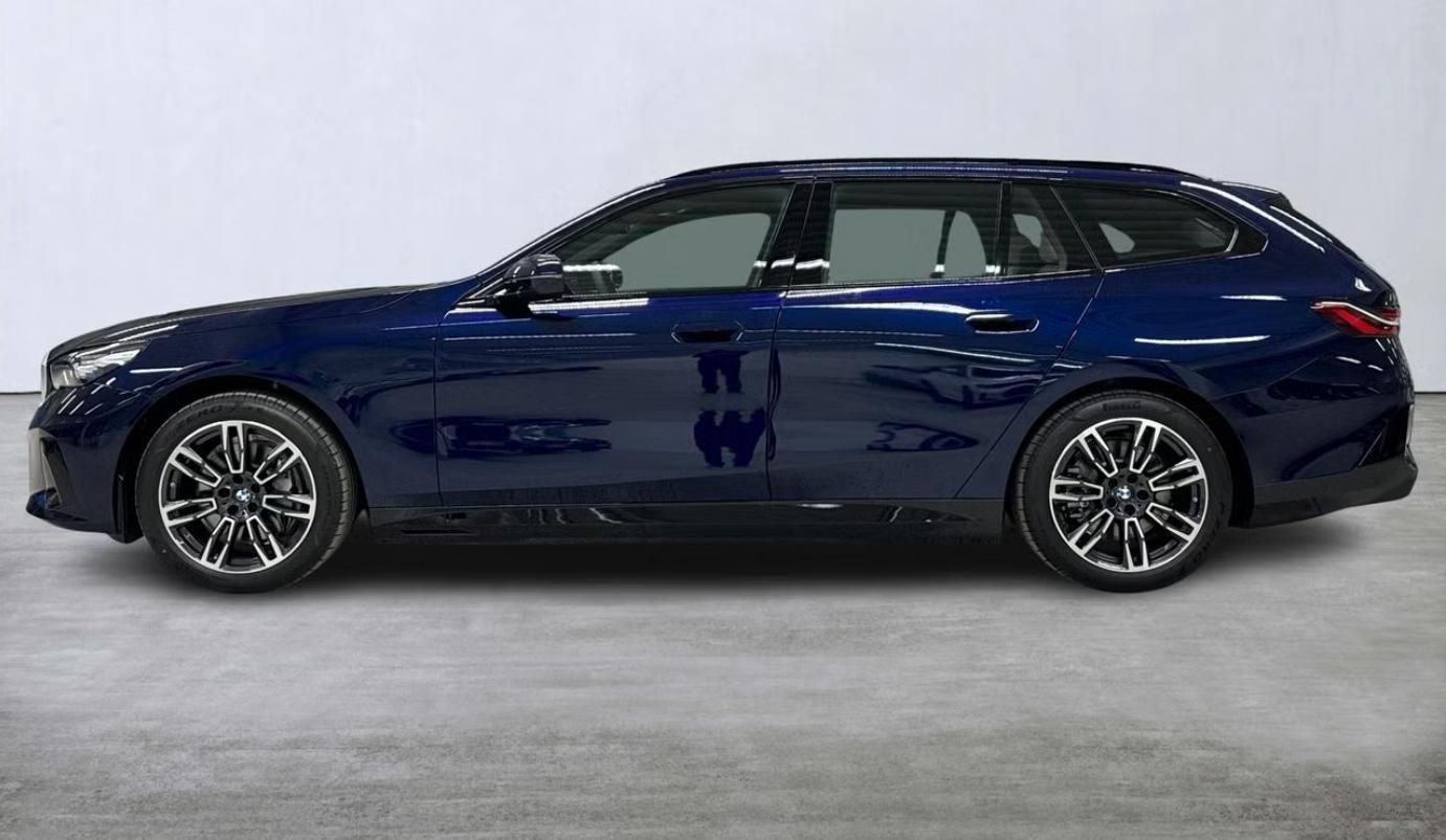 BMW i5, xDrive40 Touring M Tažné Kam. - fotka 3