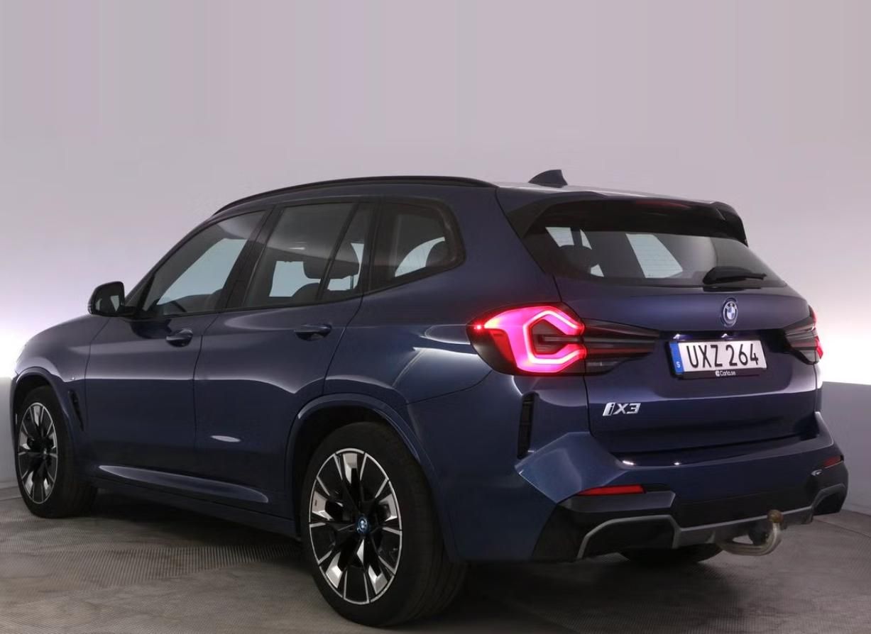 BMW iX3, M SoH 96% HuD 360k Tažné Pano. - fotka 3