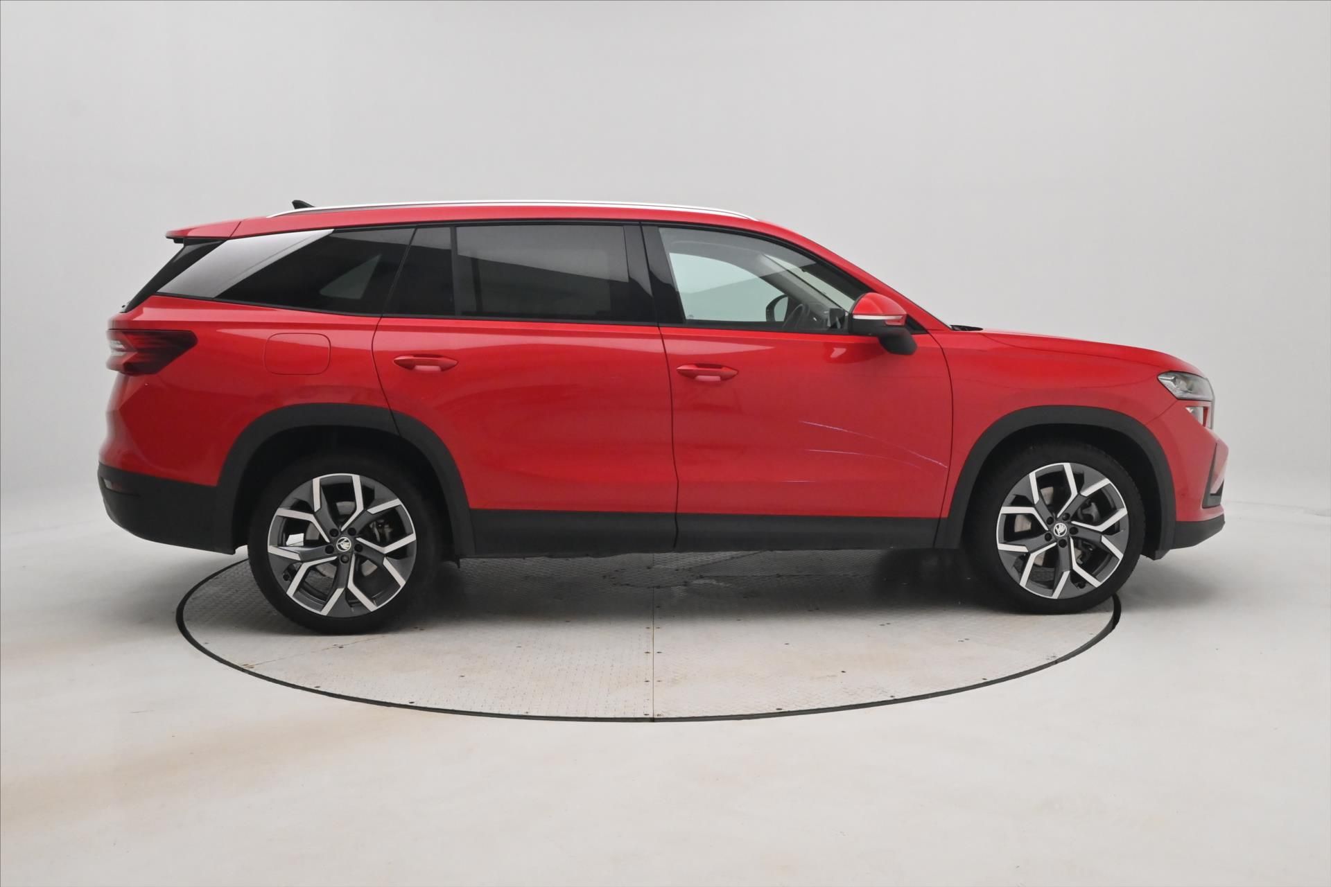 Škoda Kodiaq, 2,0 TDI 142kW DSG 4x4 7/míst Z - fotka 4