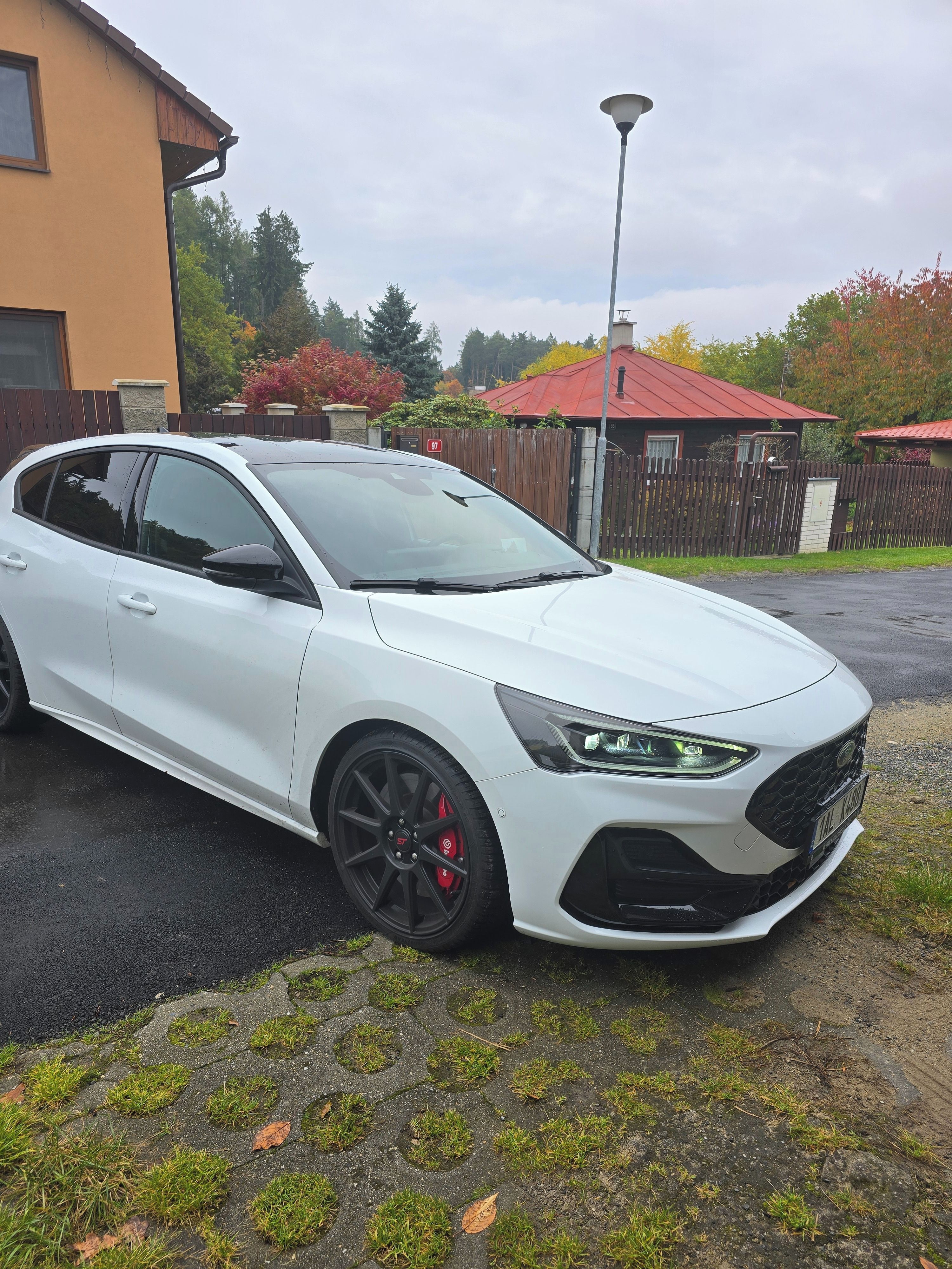 Ford Focus, ST Performance Pack + Brembo