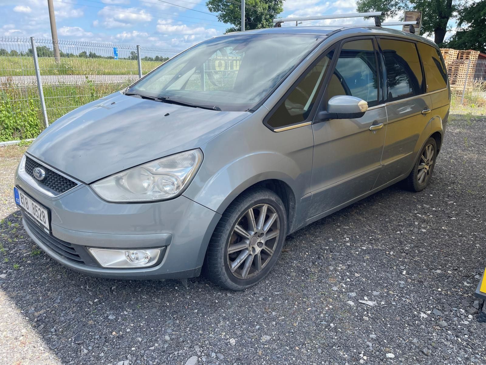 Ford Galaxy, 2.0TDCI,103kw,automat - fotka 3