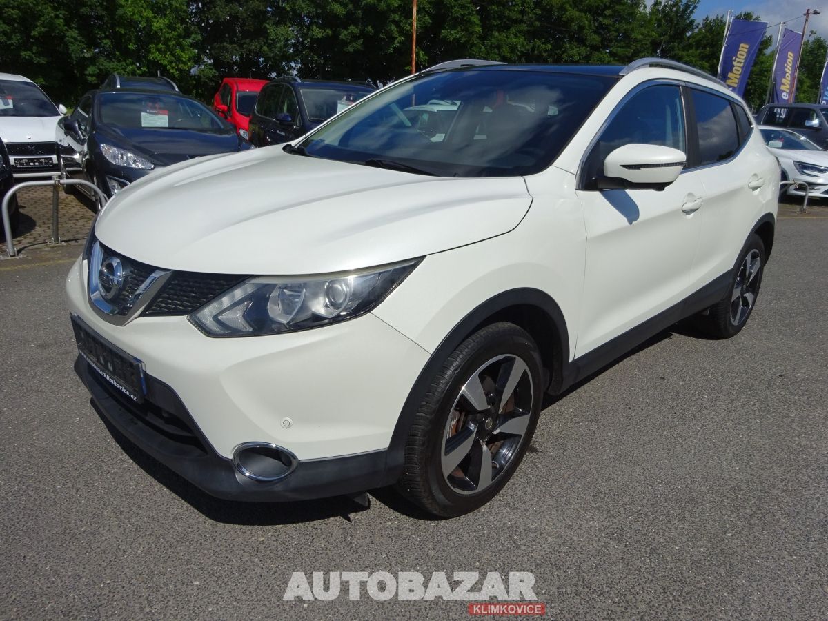 Nissan Qashqai, 1,2i, garance km, Č. 82
