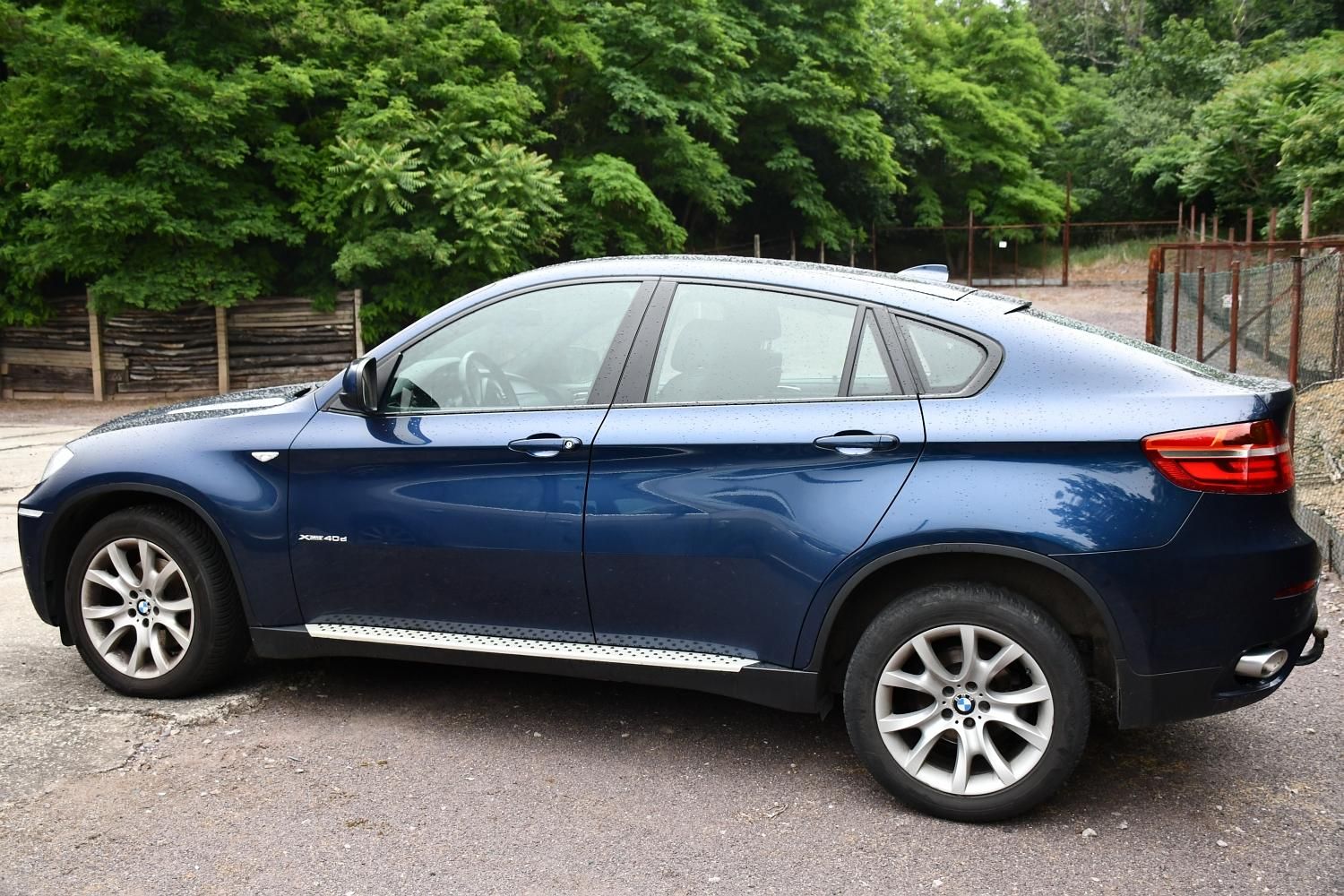 BMW X6, xDrive40d - fotka 3