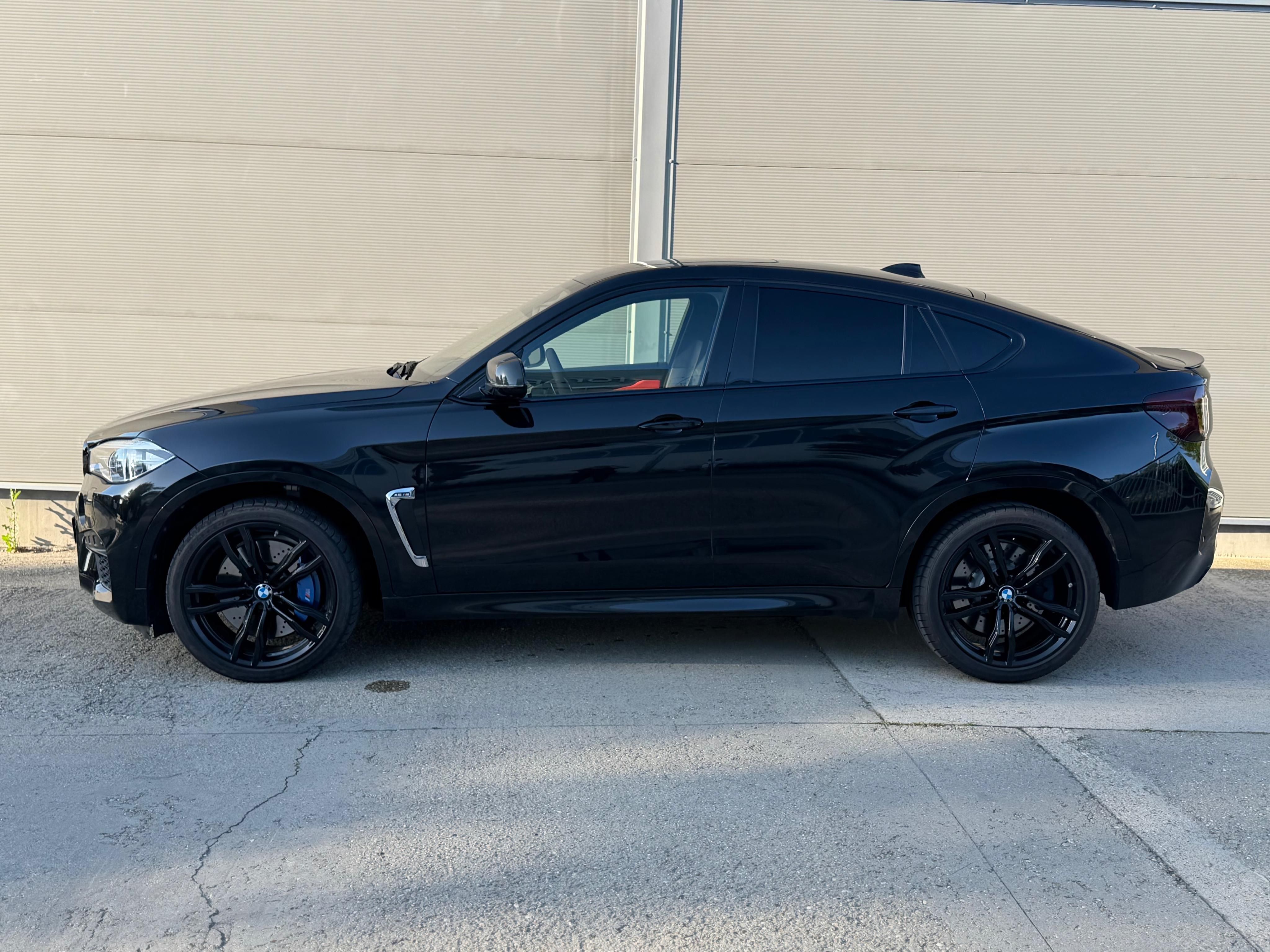 BMW X6, M BLACK FIRE EDITION - fotka 3