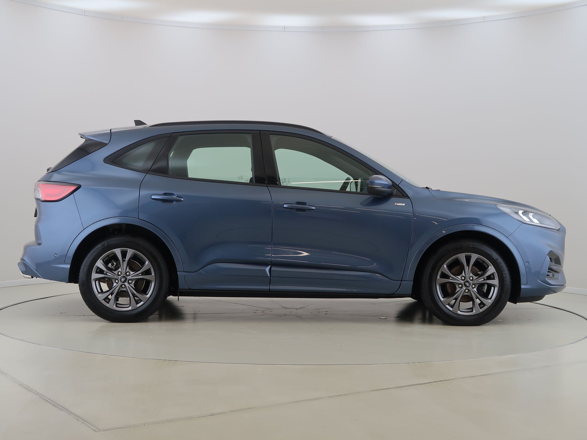 Ford Kuga, 1.5EcoBoost,110kW,ST-LINE - fotka 4