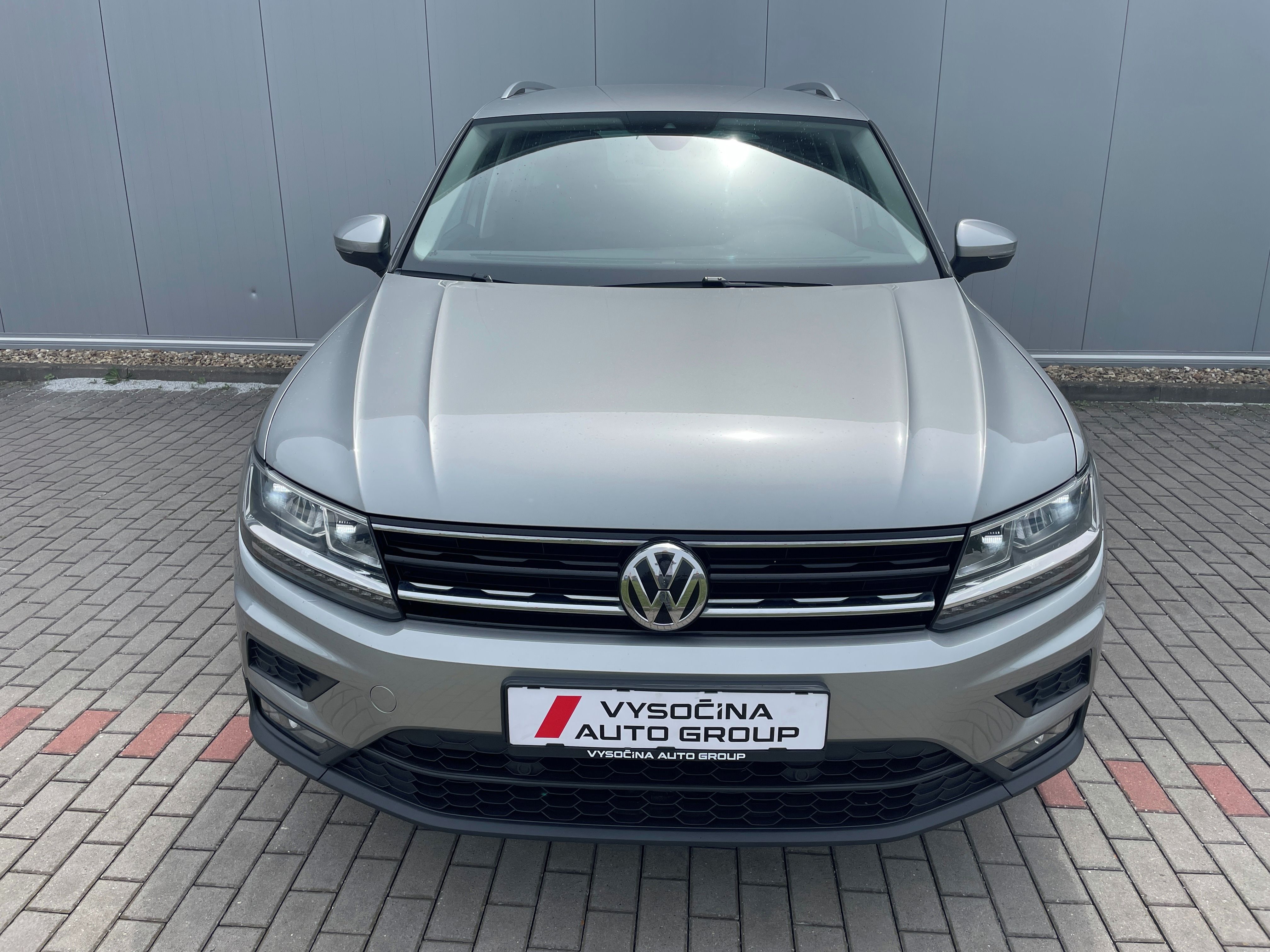 Volkswagen Tiguan, 1,5 TSi COMFORTLINE 1.Maj-ČR - fotka 3