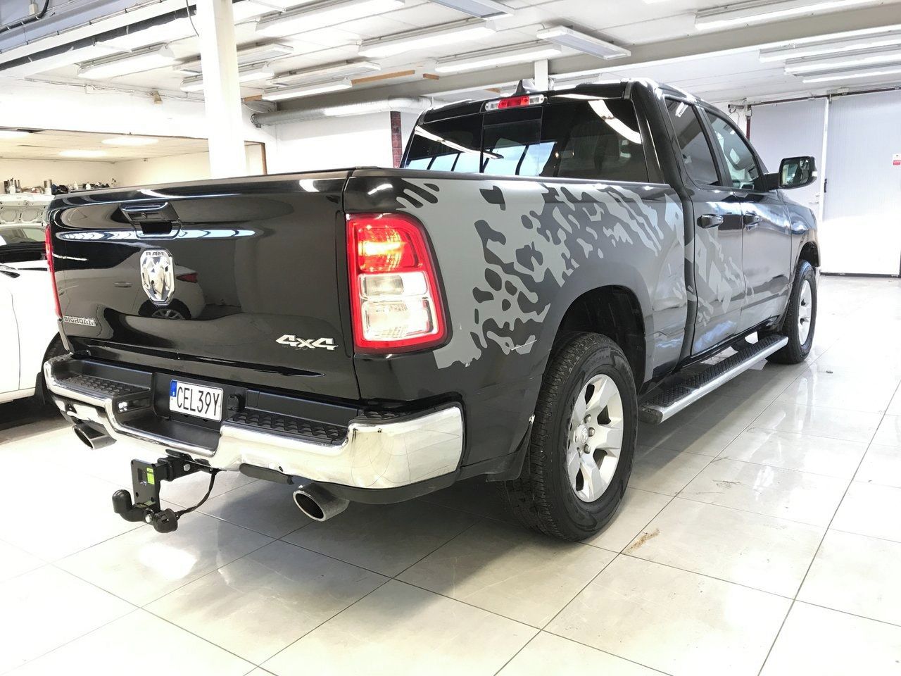 RAM 1500, Quad Cab 5.7 V8 HEMI eTorque - fotka 4