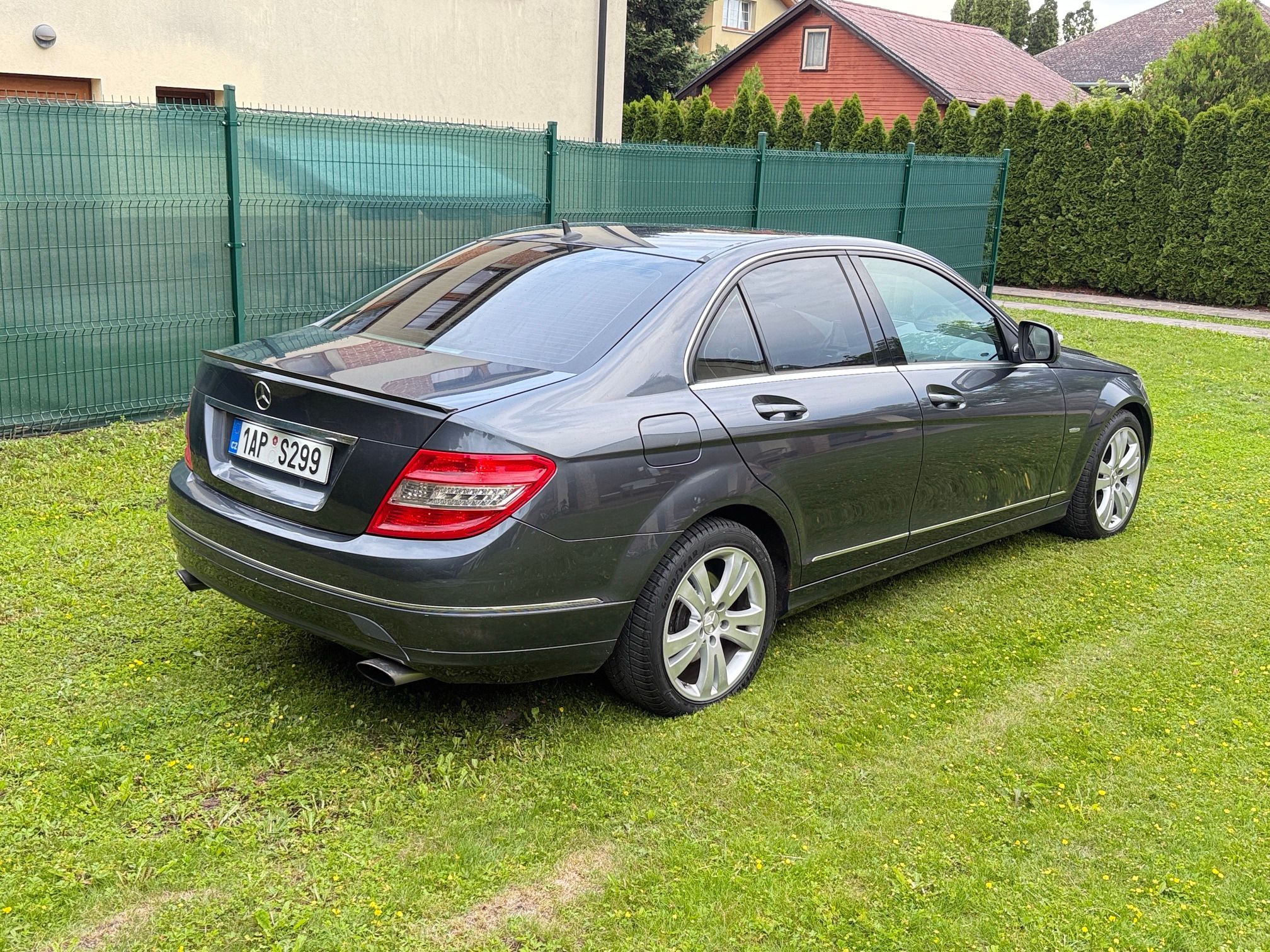 Mercedes-Benz Třídy C, 320 CDI AVANTGARDE - fotka 5