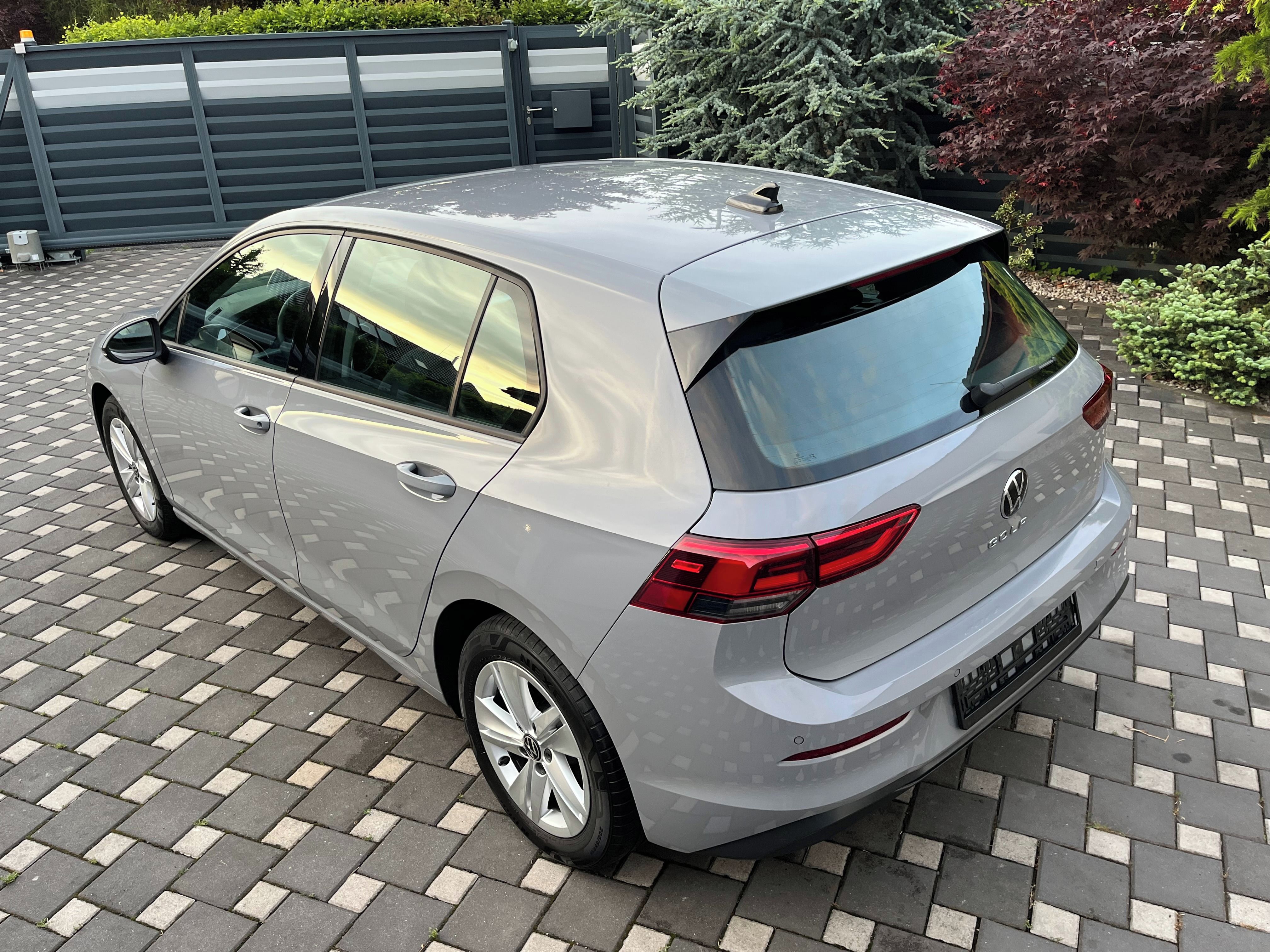 Volkswagen Golf, Life 1.0 TSI 81kw-kamera-navi - fotka 5
