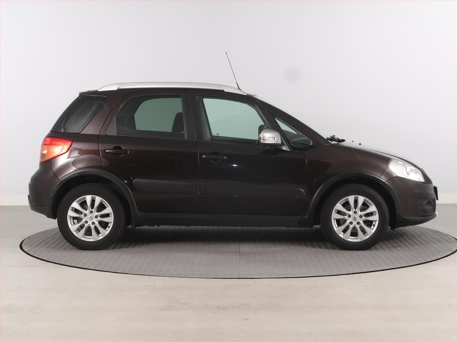 Suzuki SX4, 1.6 VVT, 4X4 - fotka 6