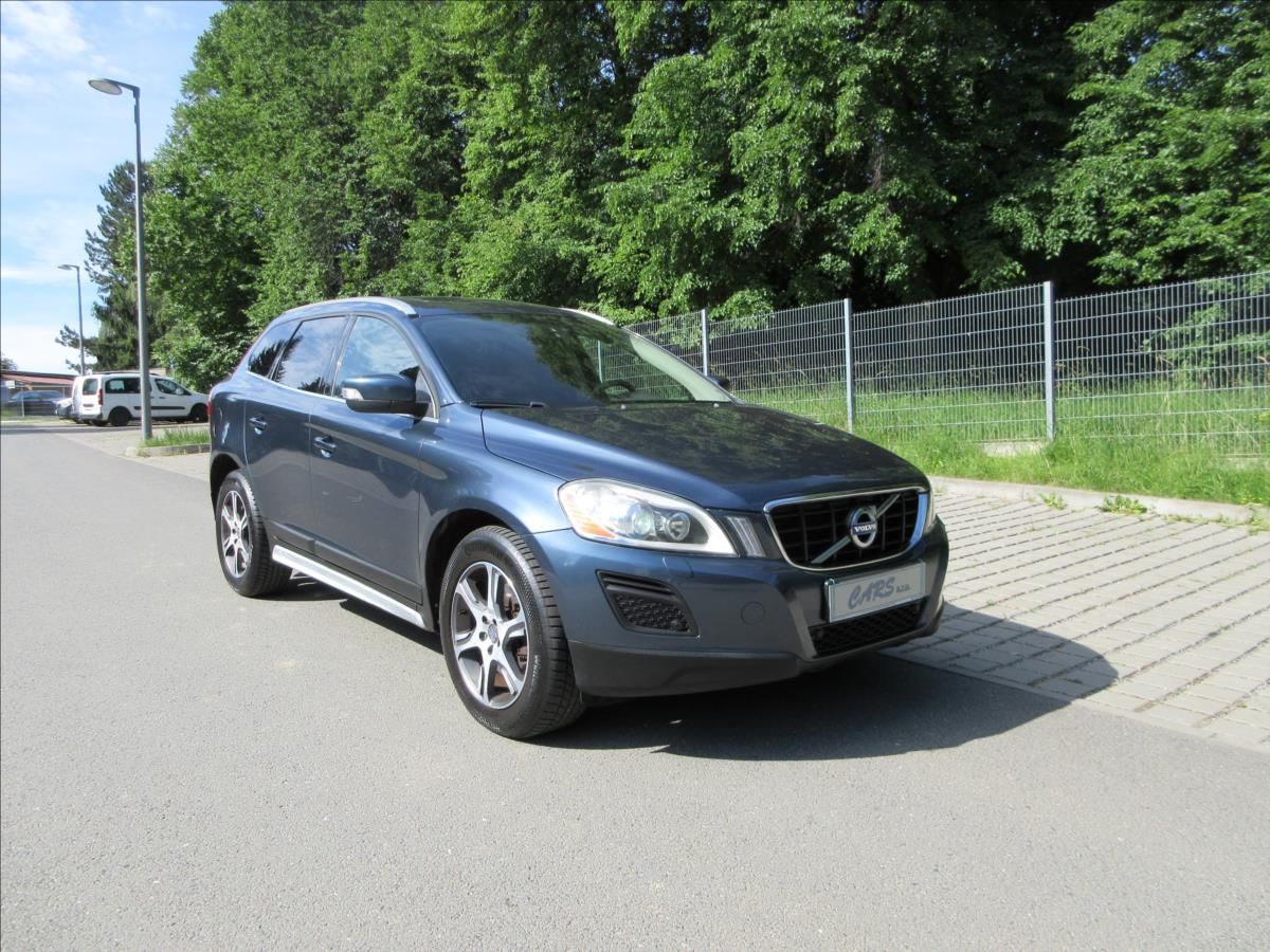 Volvo XC60, 2,4 D5 AWD Summum, Panorama, K - fotka 2