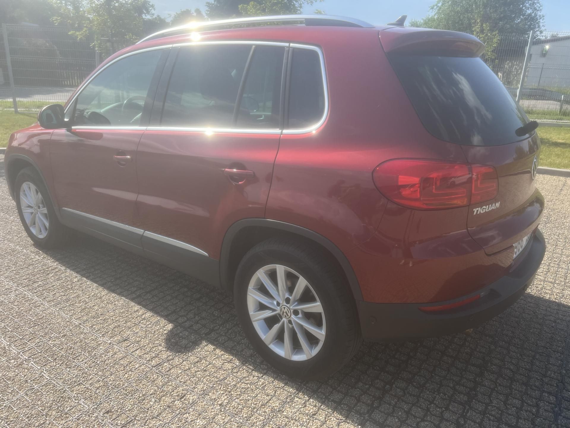 Volkswagen Tiguan, 2.0 TDI, ČR, 4x4 - fotka 4