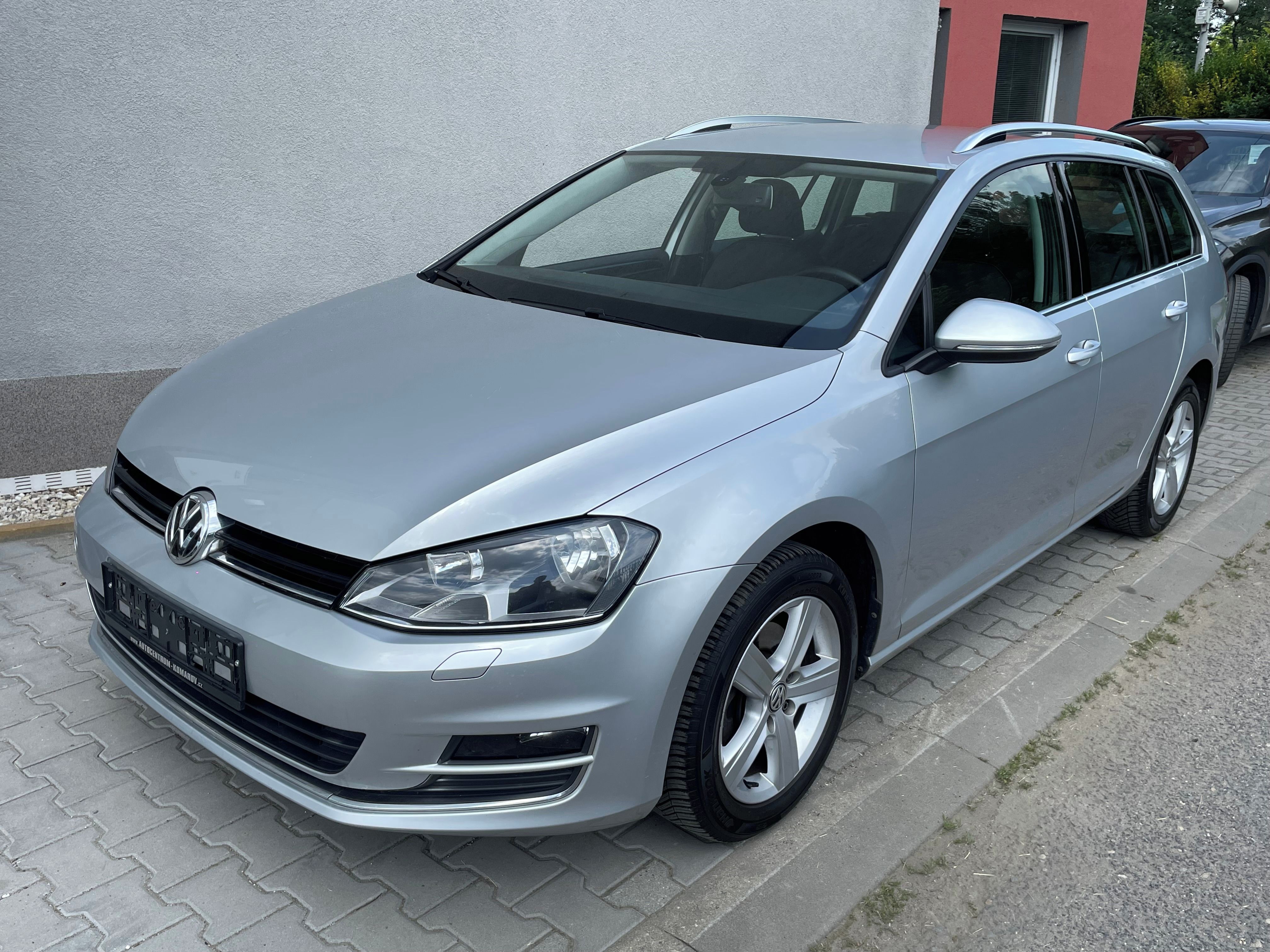 Volkswagen Golf, 1.4 TSI 103 kW Highline - fotka 2