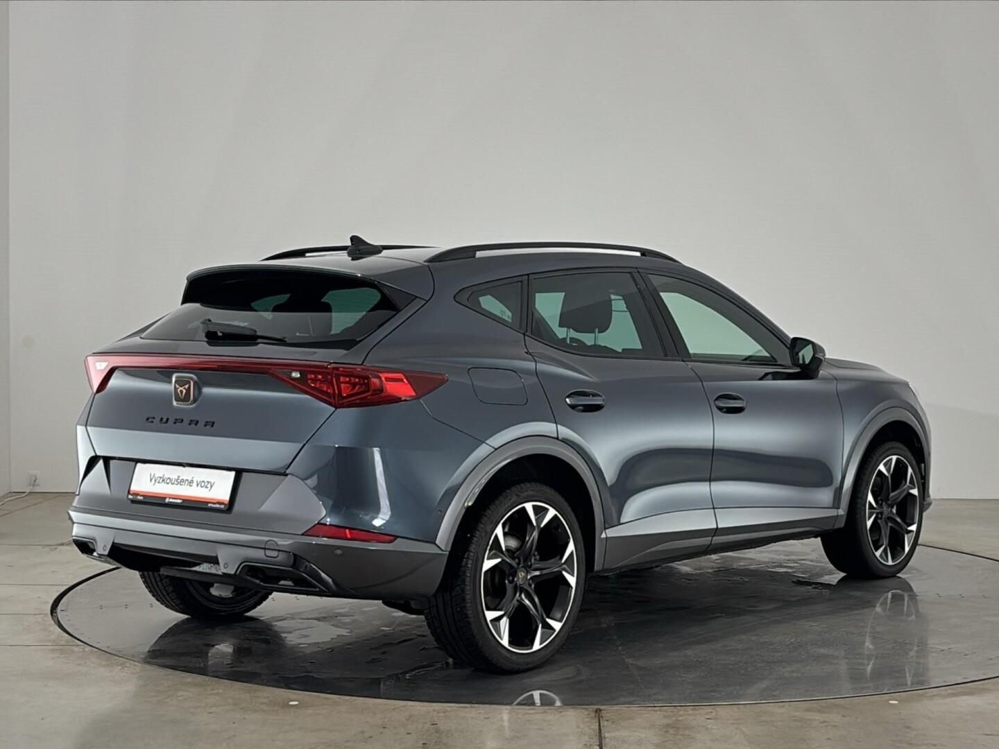 Cupra Formentor, 2.0 TSI DSG / 140 kW 4Drive DS - fotka 2