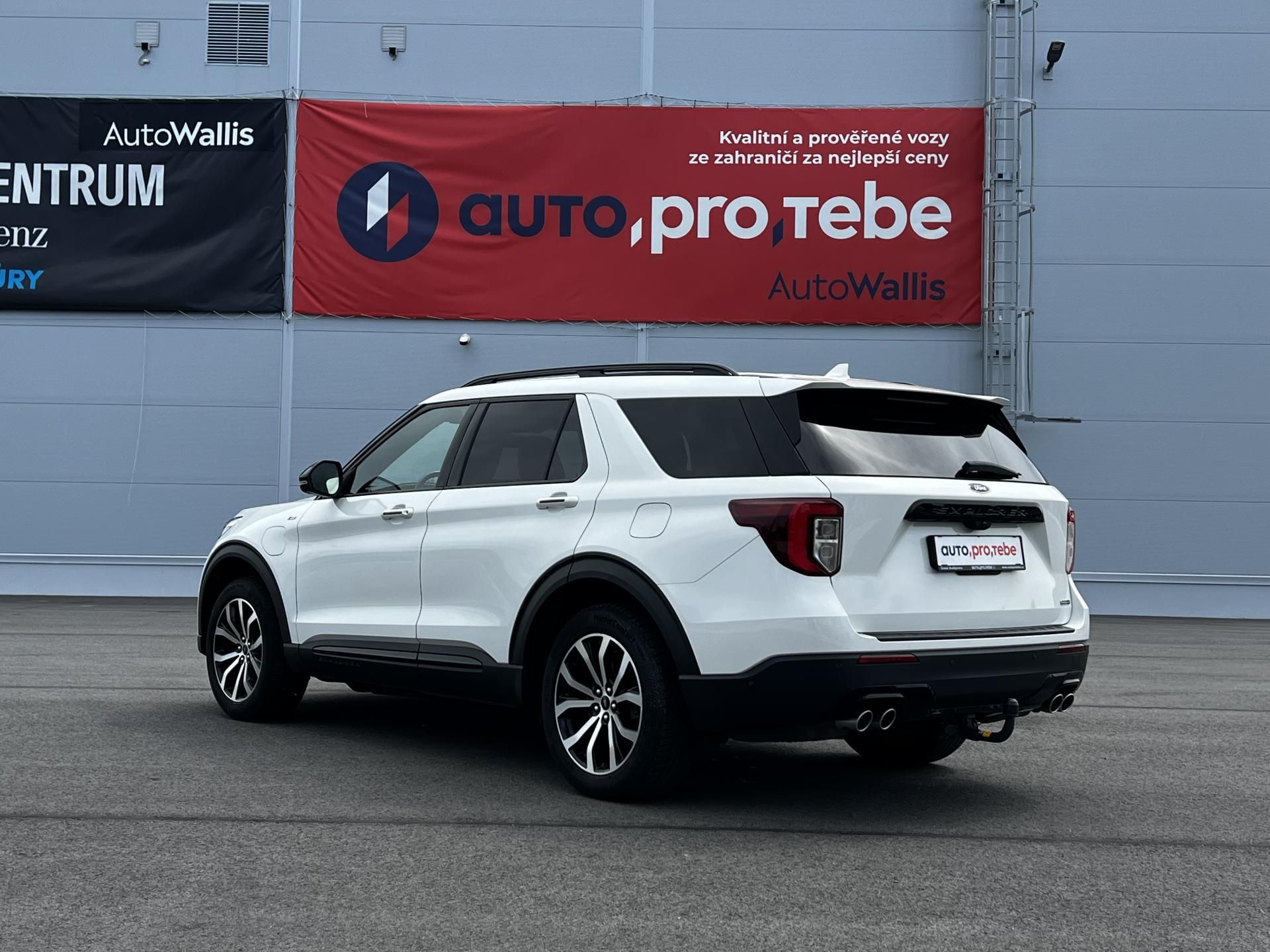 Ford Explorer, 3.0 V6 PHEV 336kW ST-X DPH TZ - fotka 5