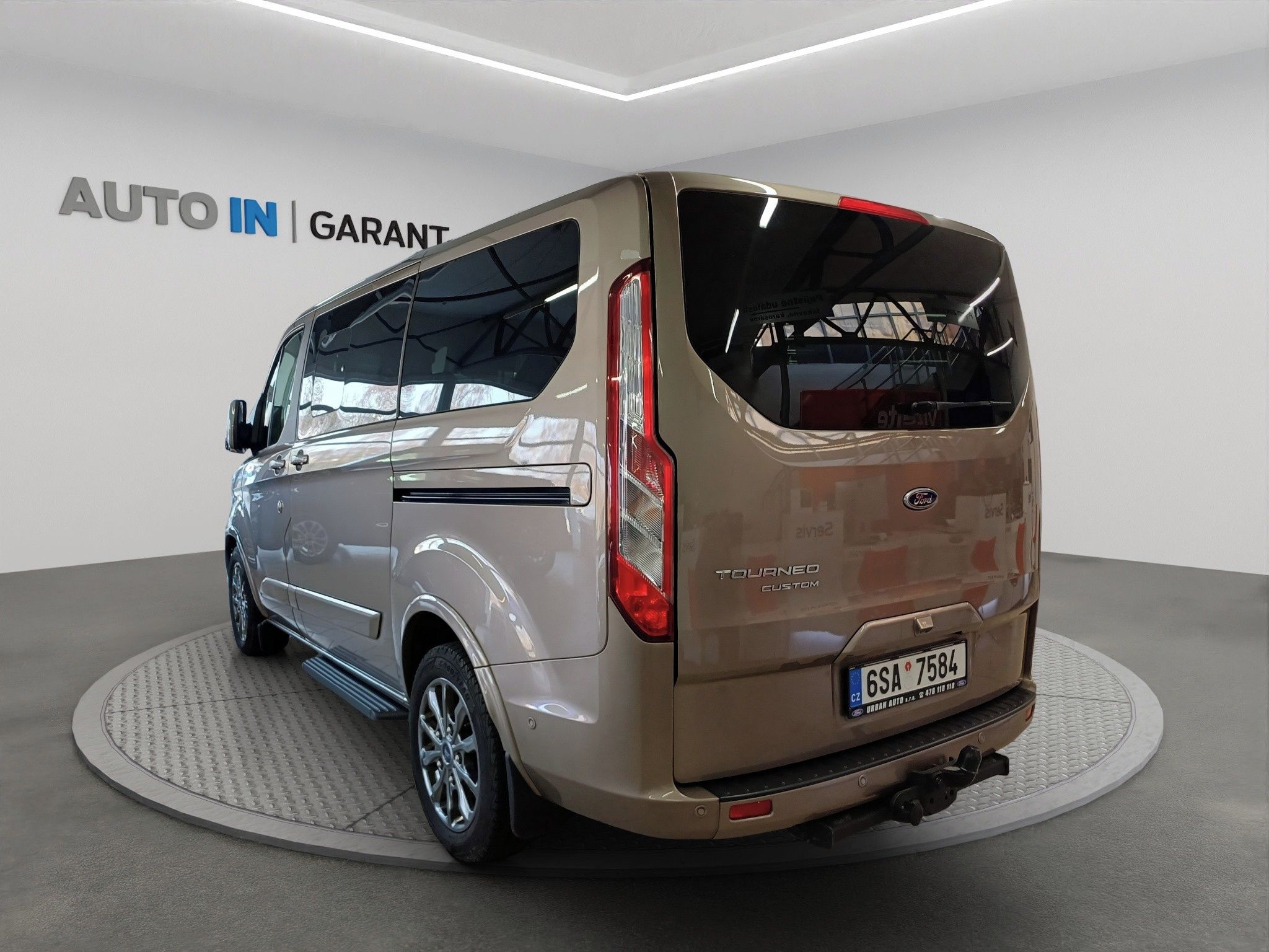 Ford Tourneo Custom, 2,0 125 kW Titanium X - fotka 3