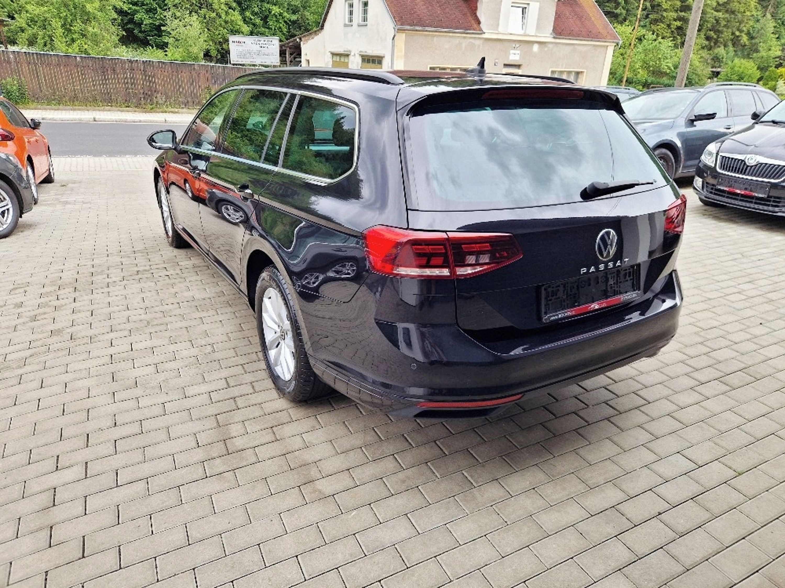 Volkswagen Passat, 2.0 TDi (110 kW) Business, LED - fotka 3