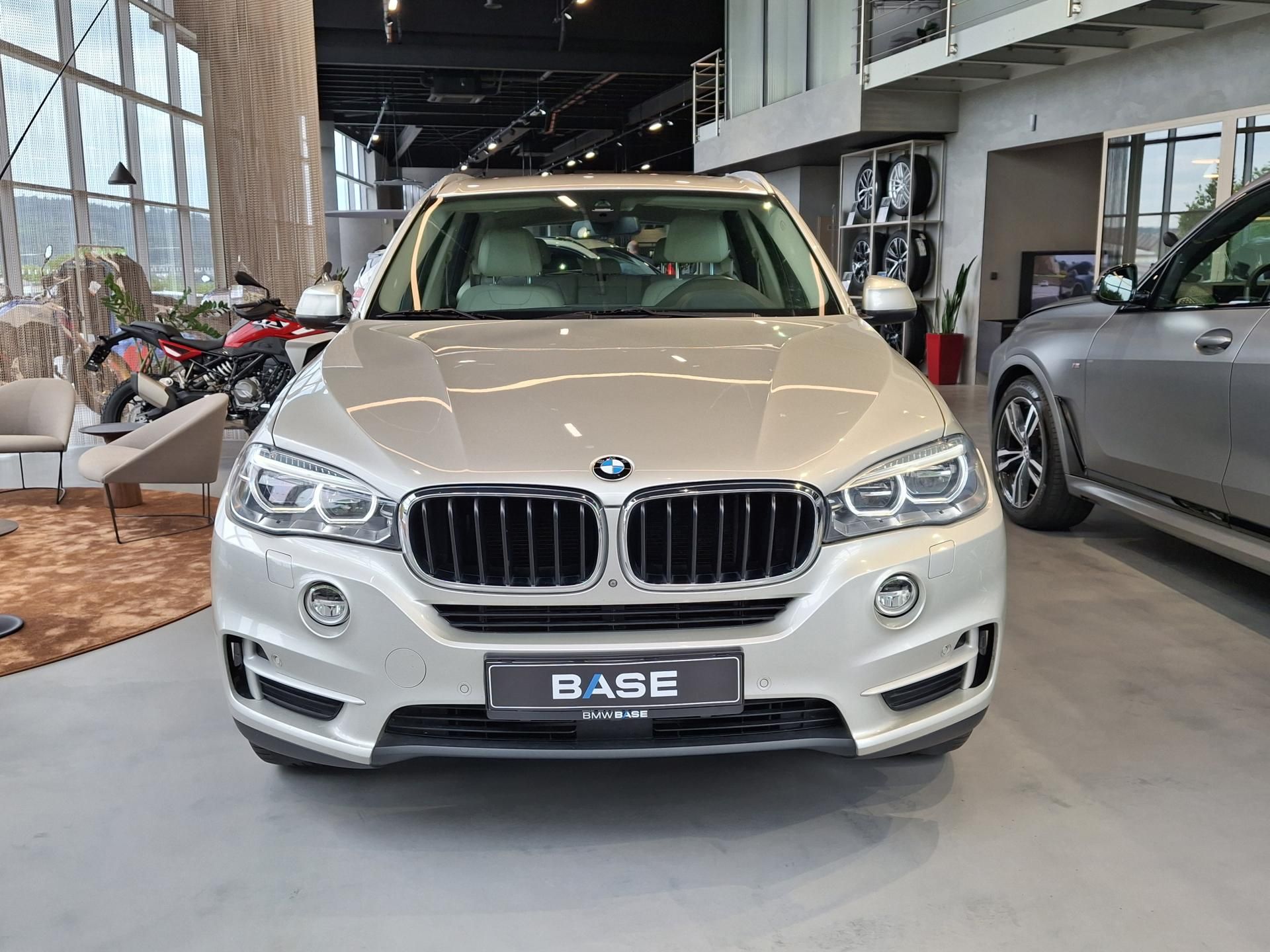 BMW X5, xDrive30d - fotka 2