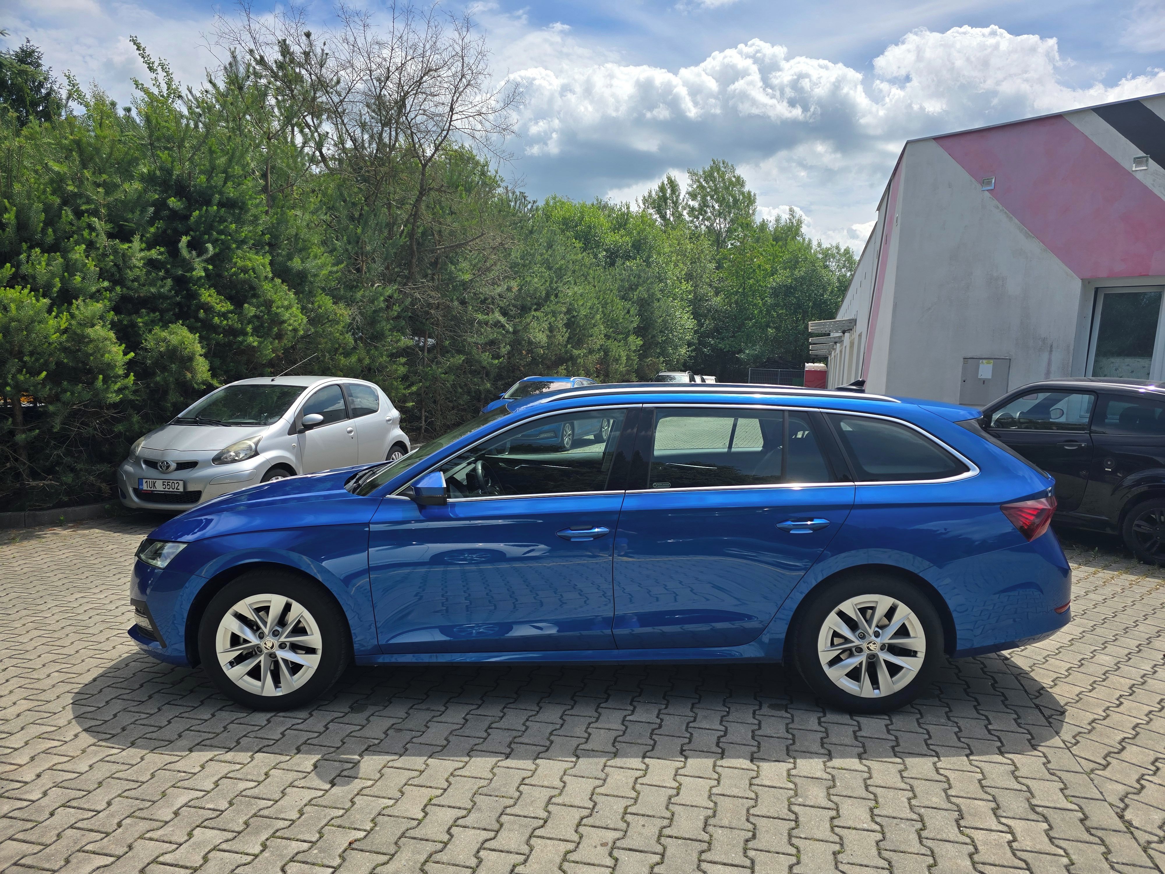 Škoda Octavia, Combi Style Plus Matrix 8xPNEU - fotka 2