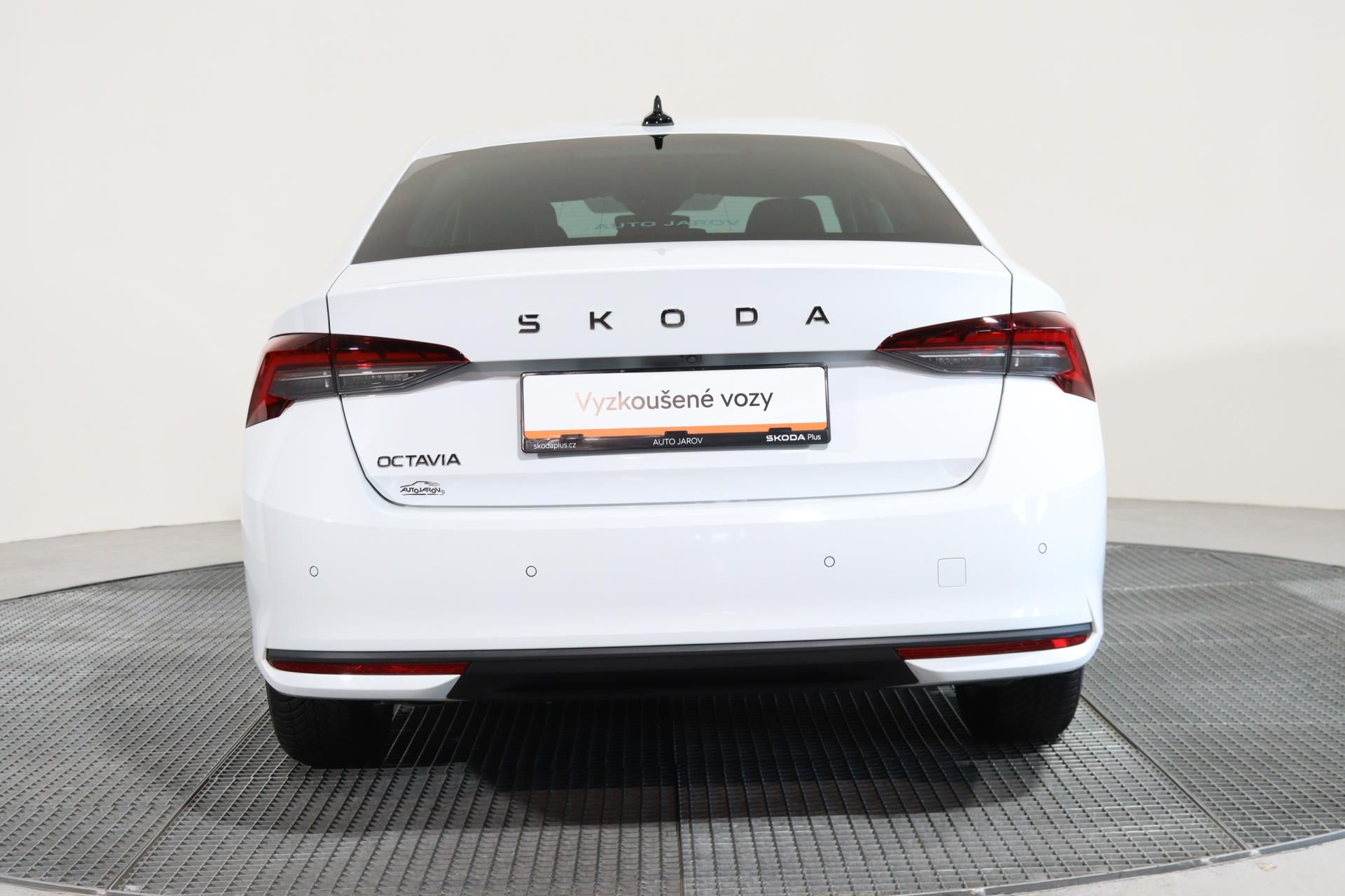 Škoda Octavia, SELECTION 1,5 TSI/Matrix LED s - fotka 6