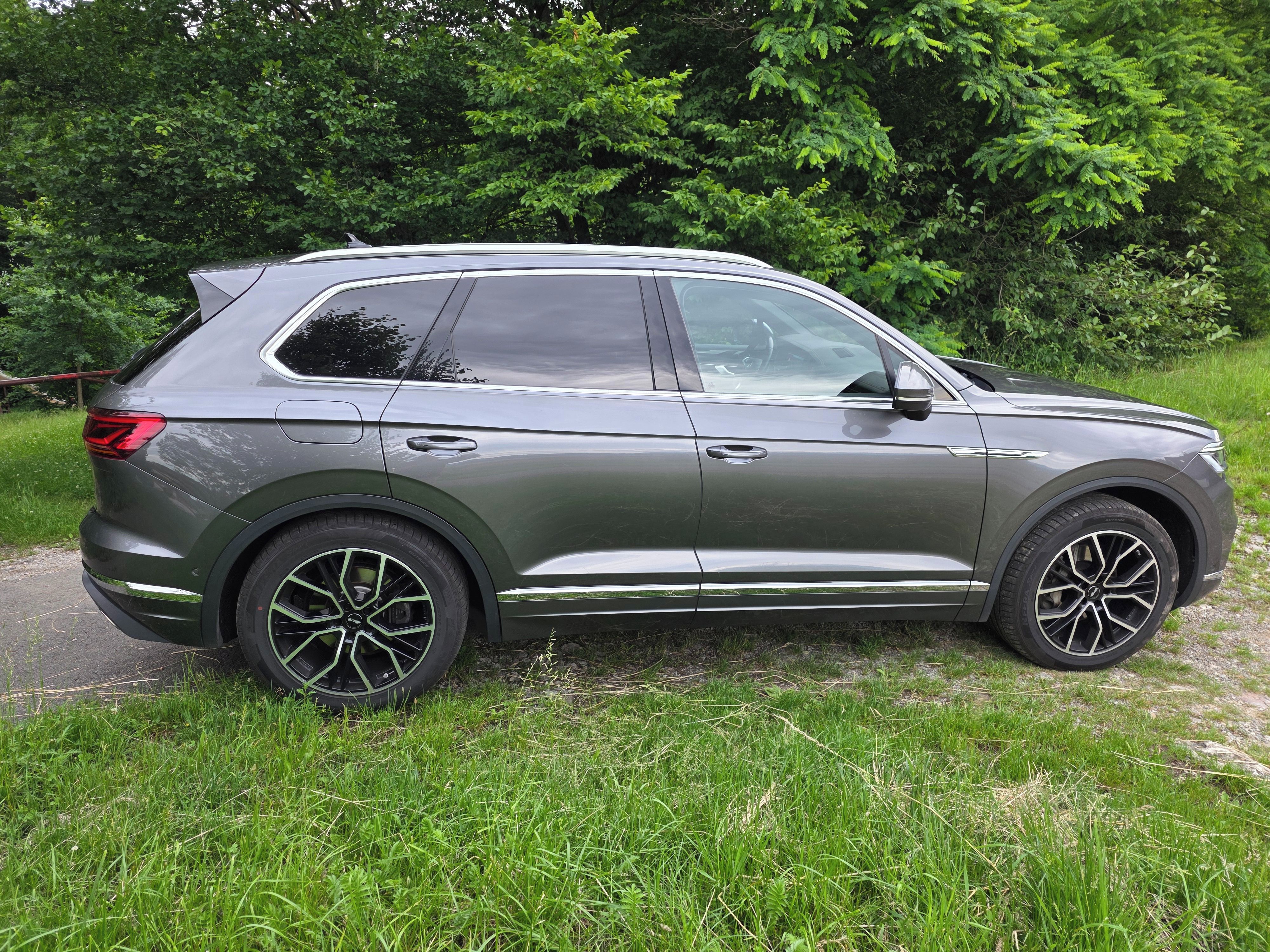 Volkswagen Touareg, 3.0 Tdi 210kw 4x4 Atmosphere - fotka 5