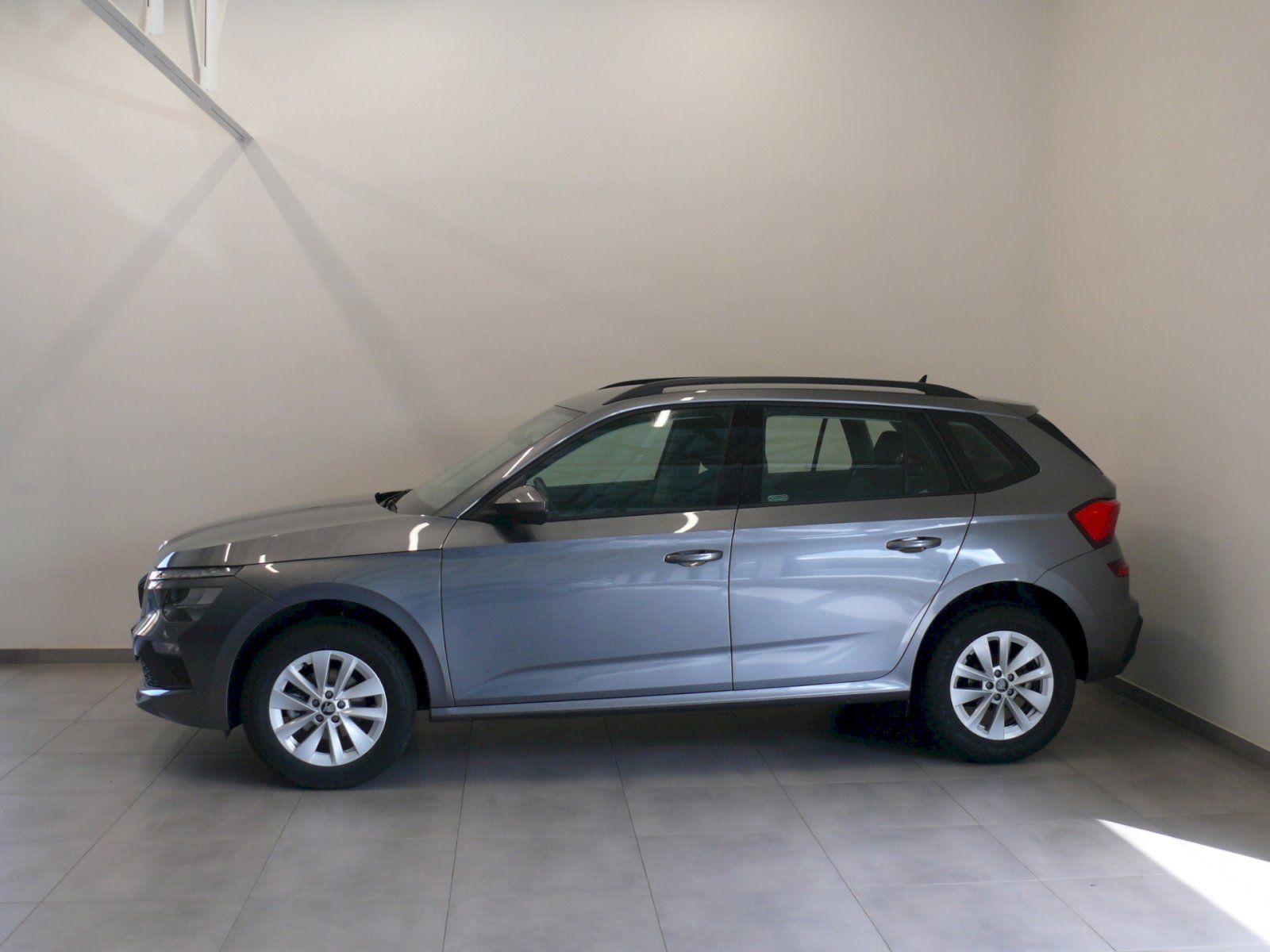 Škoda Kamiq, 1.0 TSI 85kW Selection - fotka 3