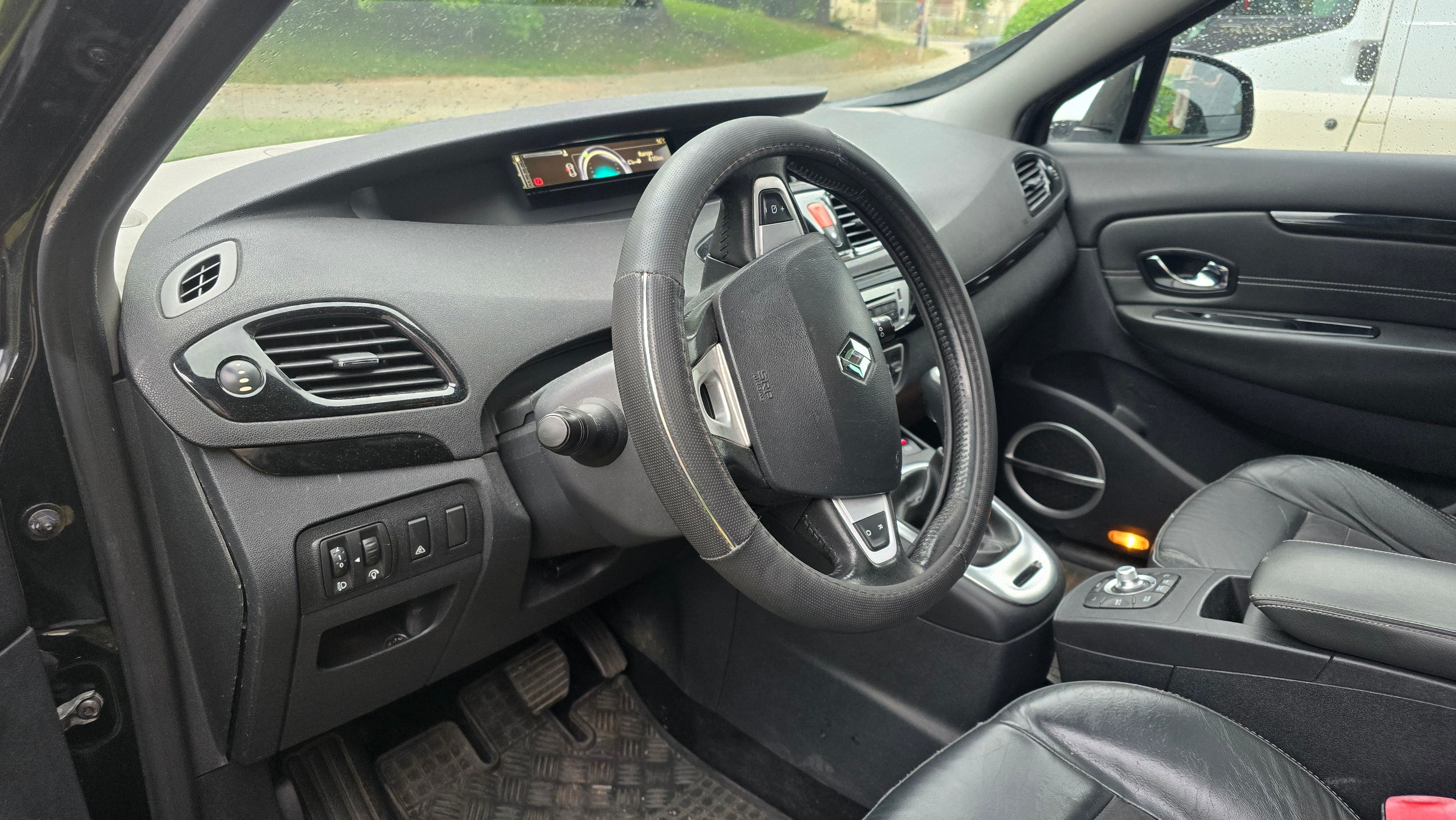 Renault Scénic, Renault Scénic, 2012, 110 KW - fotka 6
