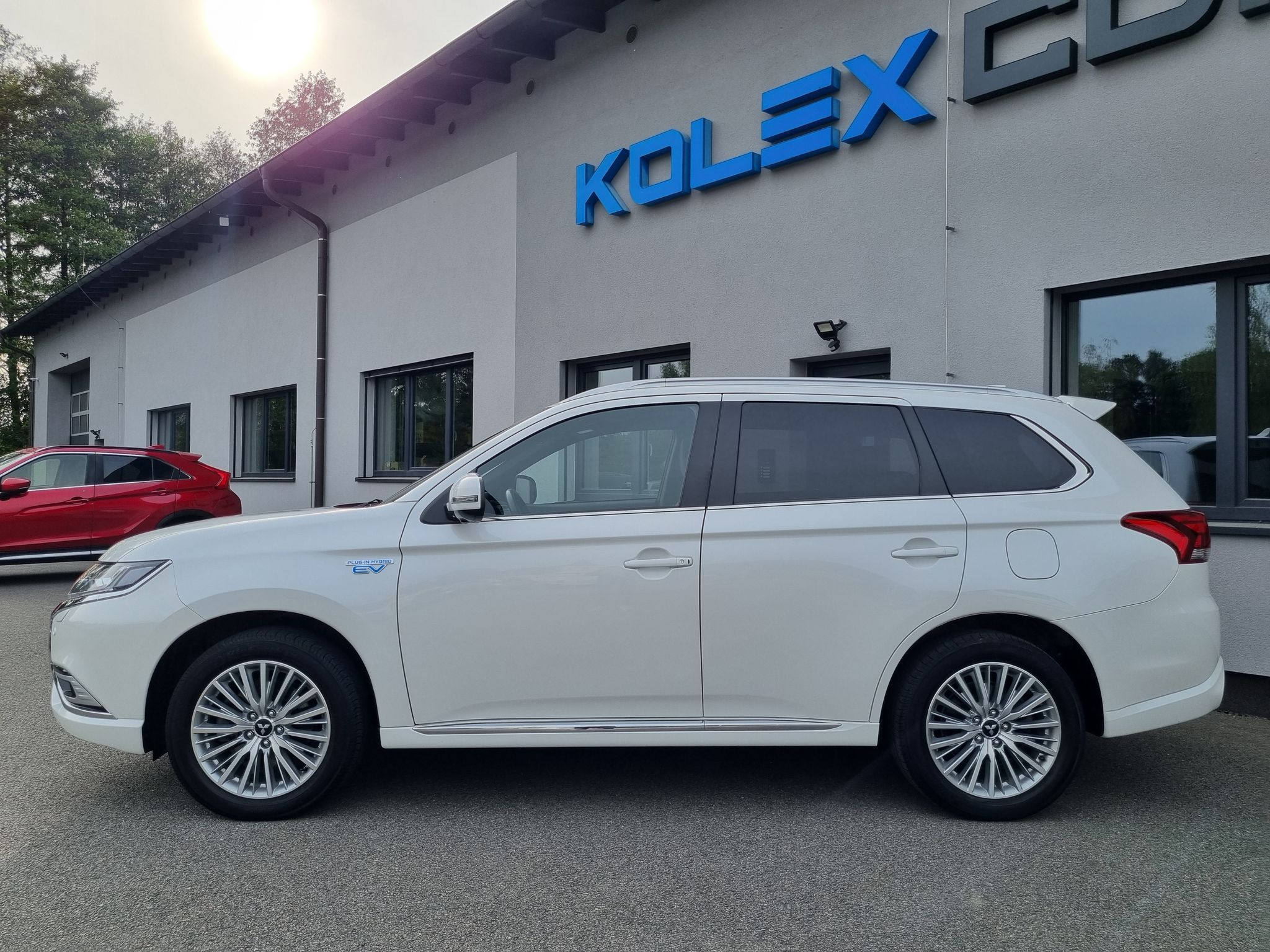 Mitsubishi Outlander, 2.4 PHEV 4x4 - fotka 2