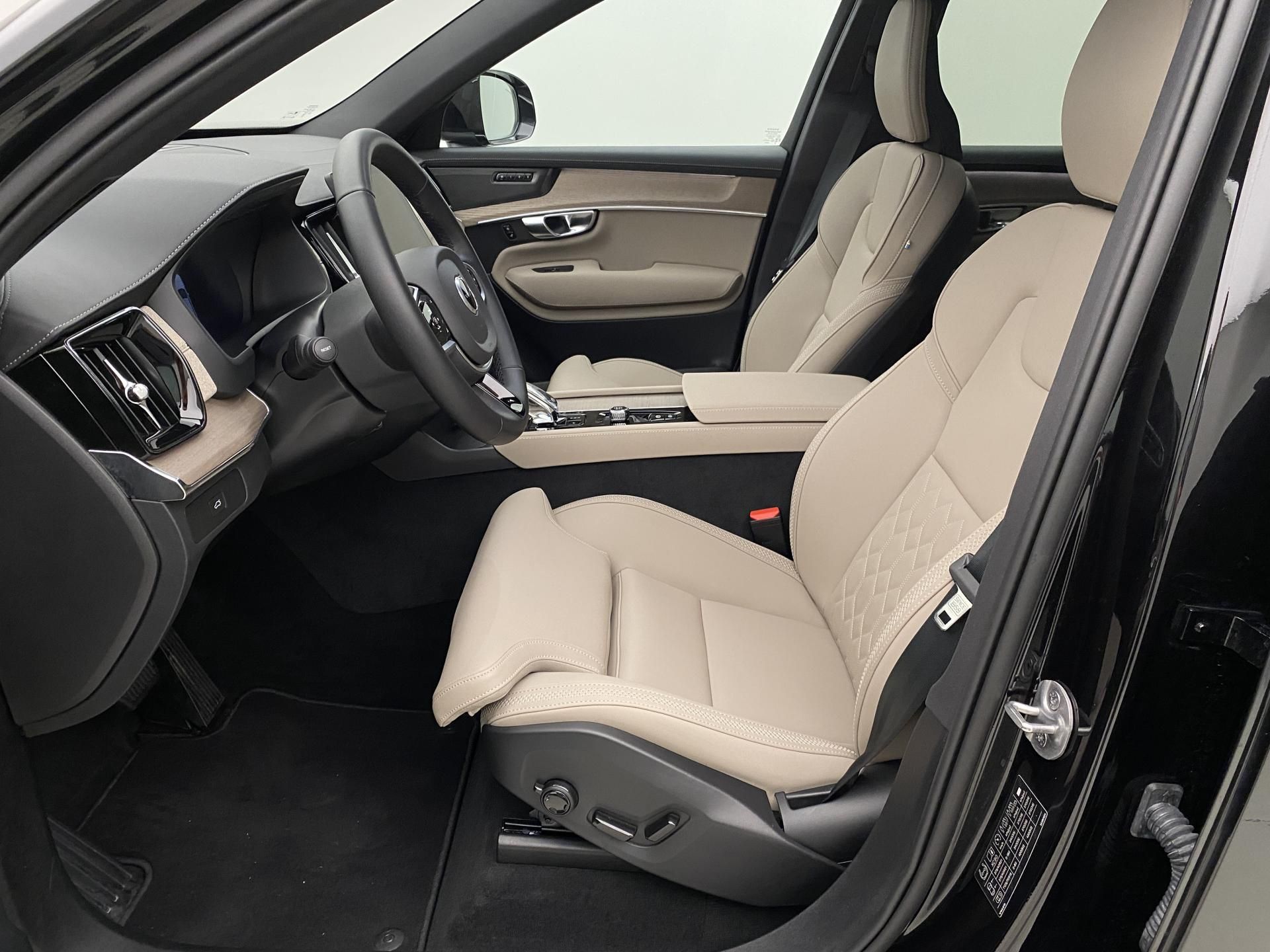 Volvo XC90, B5 AWD BRIGHT PLUS AUT CZ 7m - fotka 3