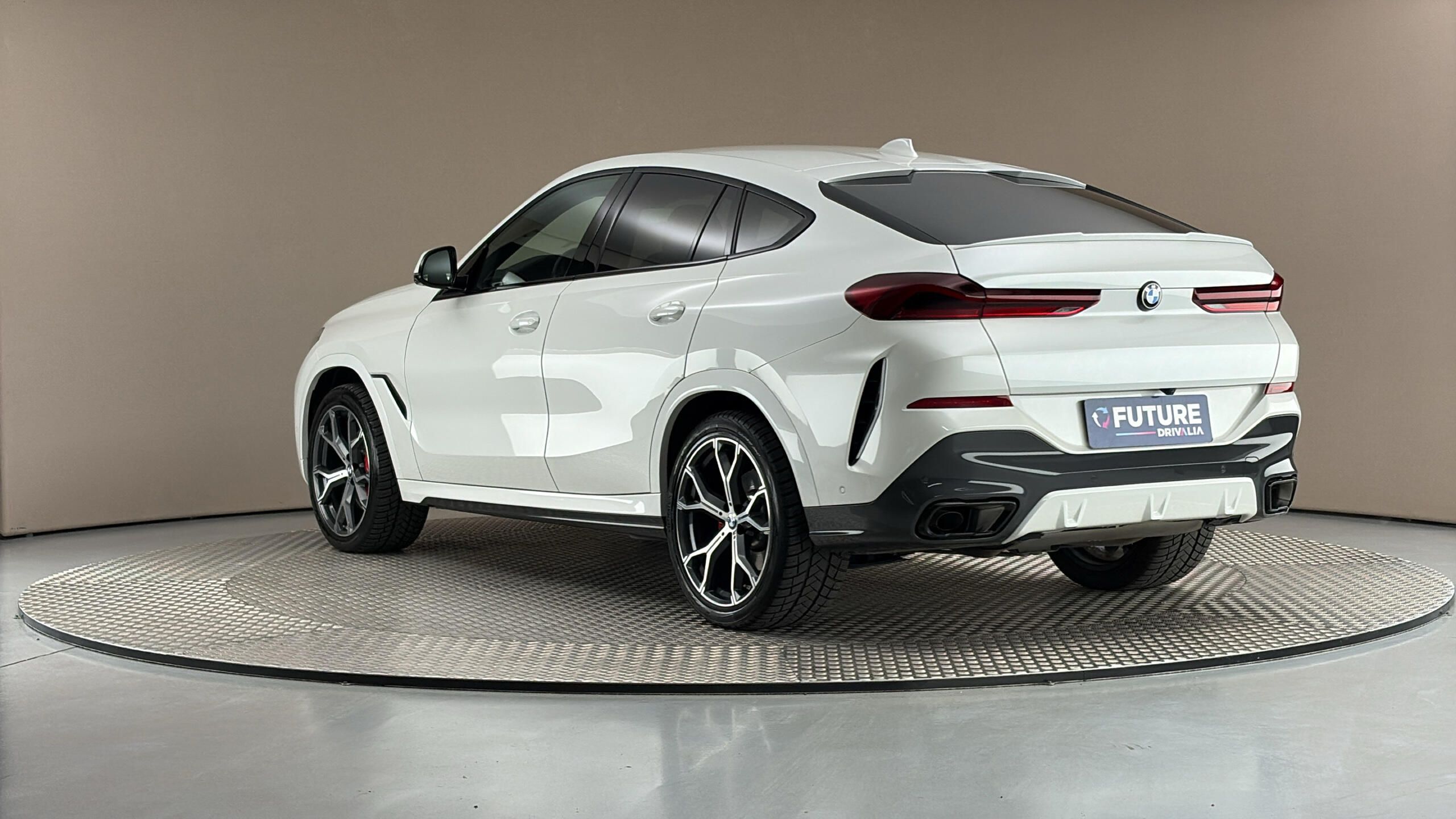 BMW X6, 30d AUT xDrive M-paket - fotka 2