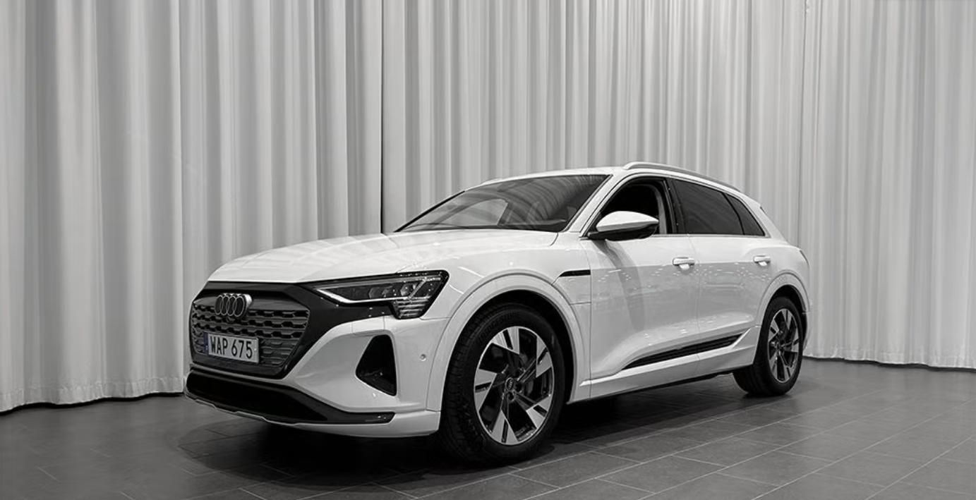 Audi Q8 e-tron, 55 Q Proline 360k Matrix Pano.