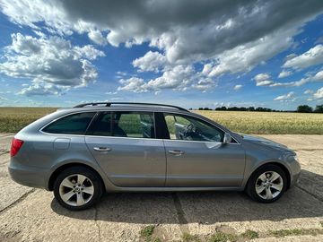 Škoda Superb (DSG, STK04/2028)